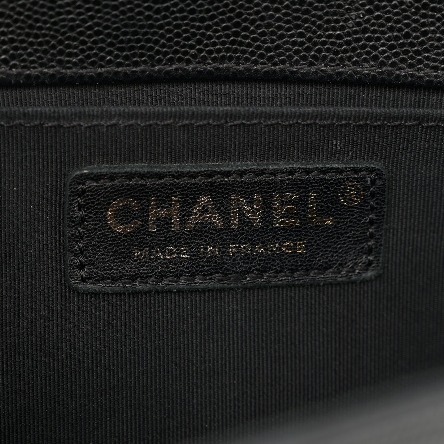 Caviar Quilted Medium Boy Flap Black