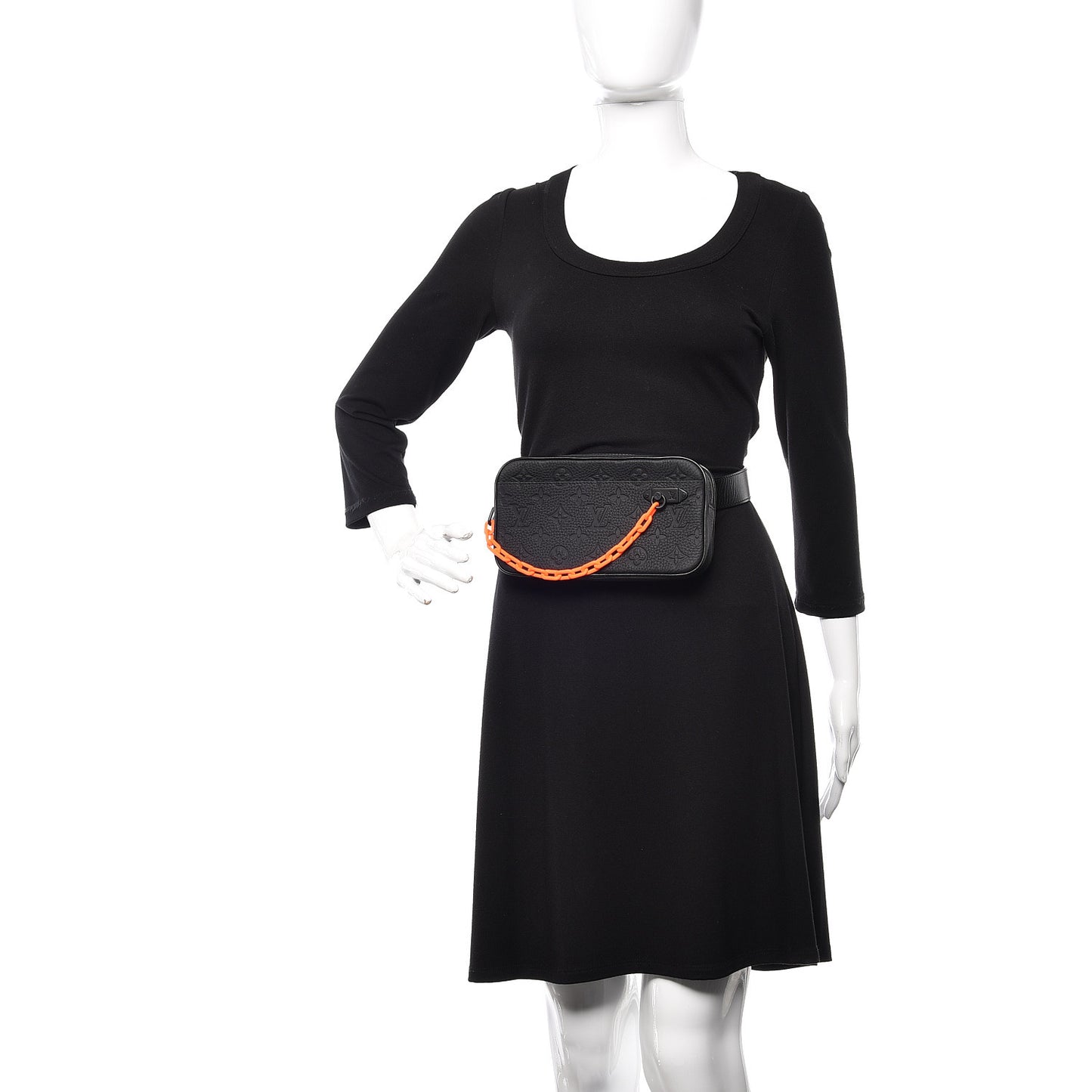Taurillon Monogram Uniformes Solar Ray Soft Pochette Volga Belt Bag Black