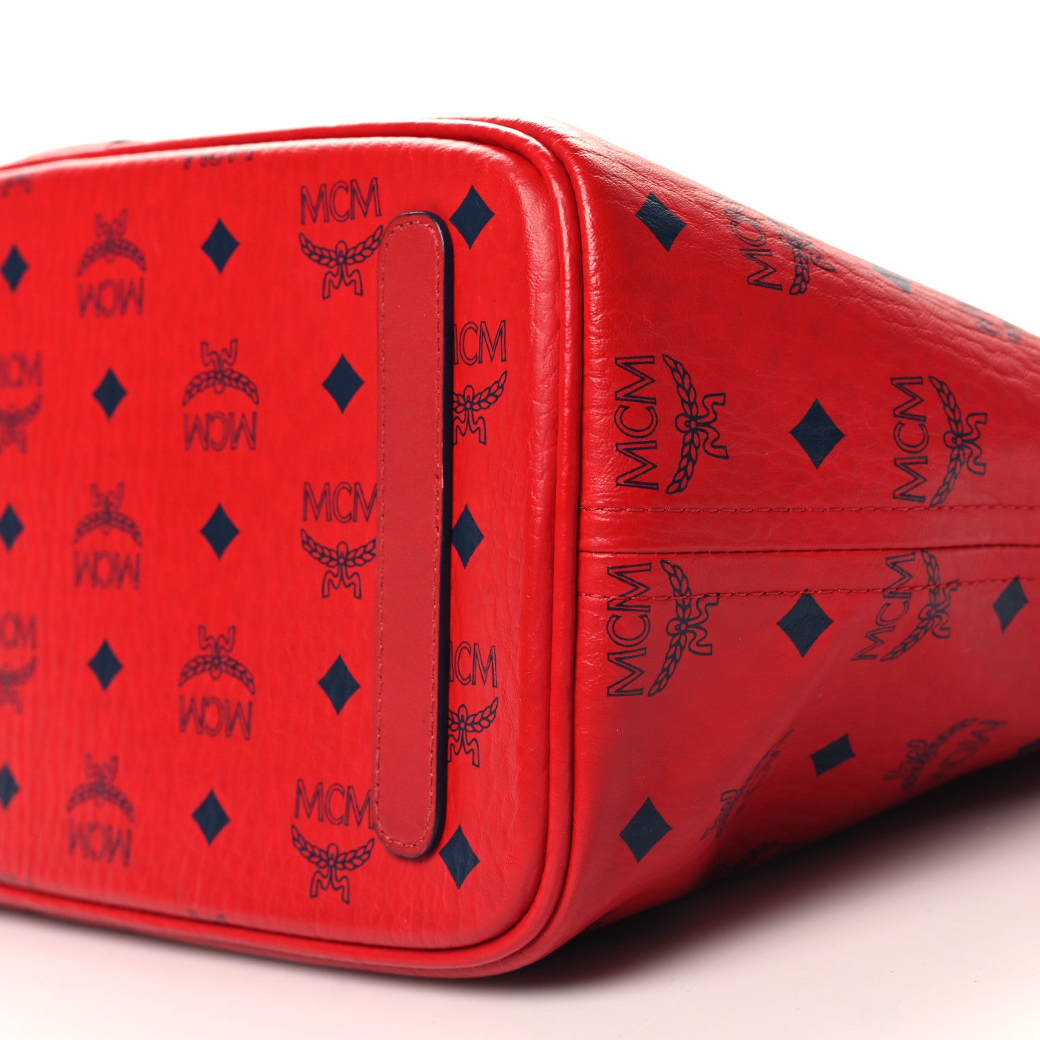 MCM Visetos Medium Liz Reversible Shopper Tote Ruby Red 14 of 19