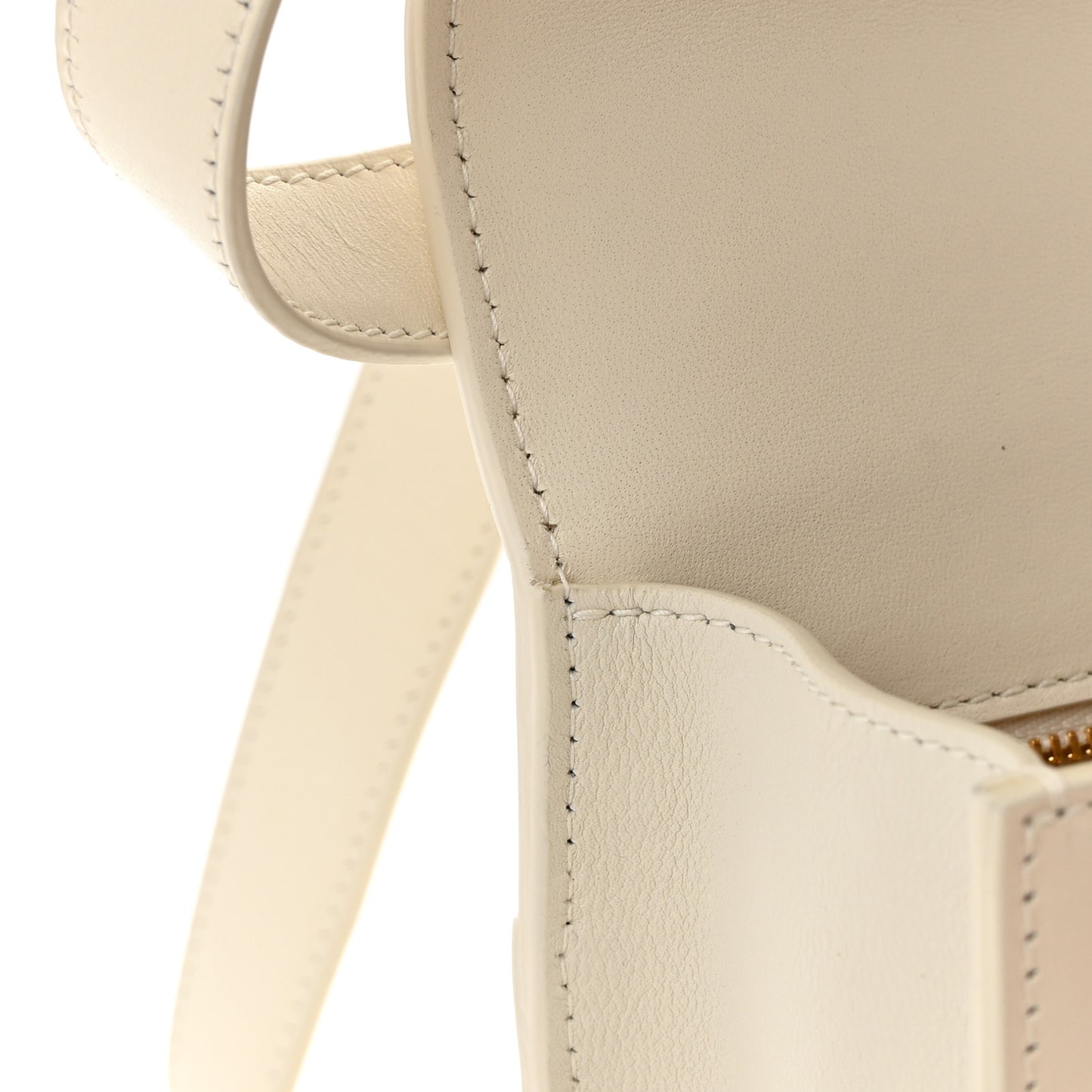 Box Calfskin 30 Montaigne Flap Bag Latte