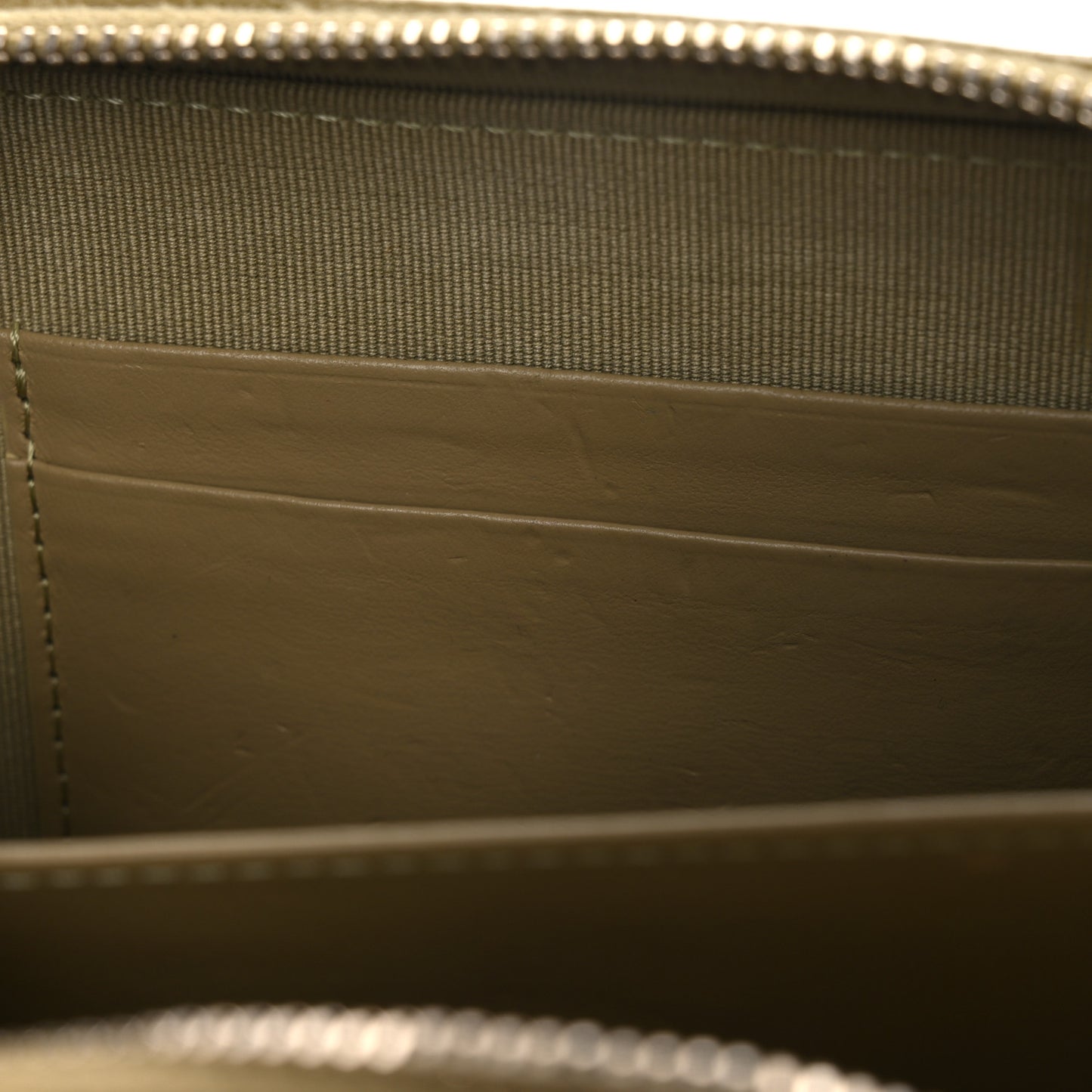Caviar Quilted Camera Bag Green