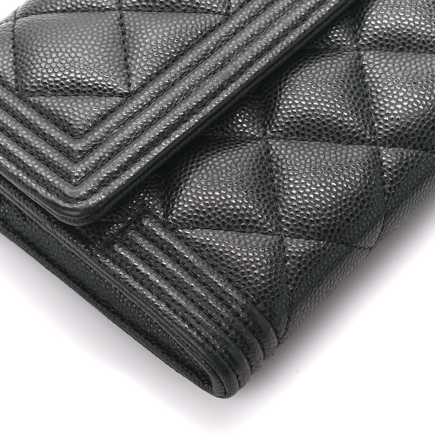 Caviar Quilted Large Boy Gusset Flap Wallet Black