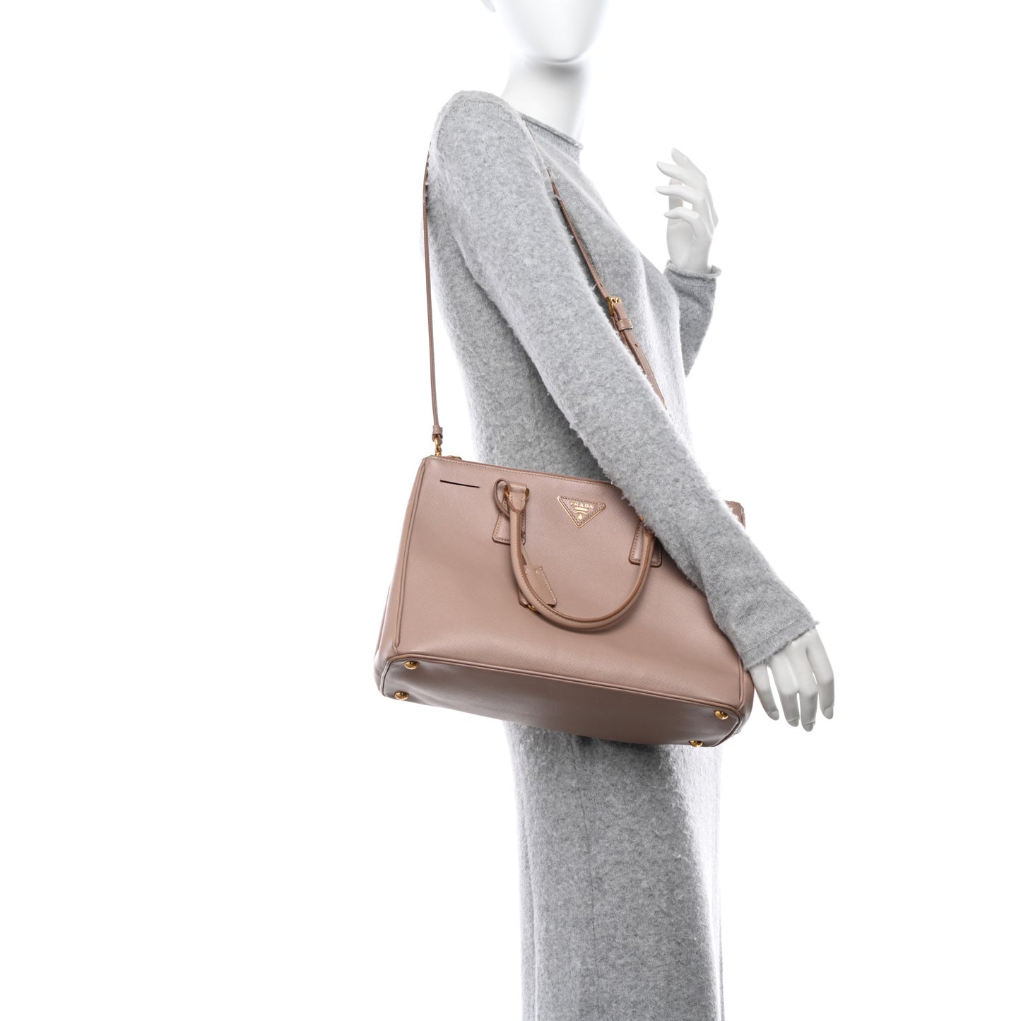 Saffiano Medium Galleria Double Zip Tote Cammeo