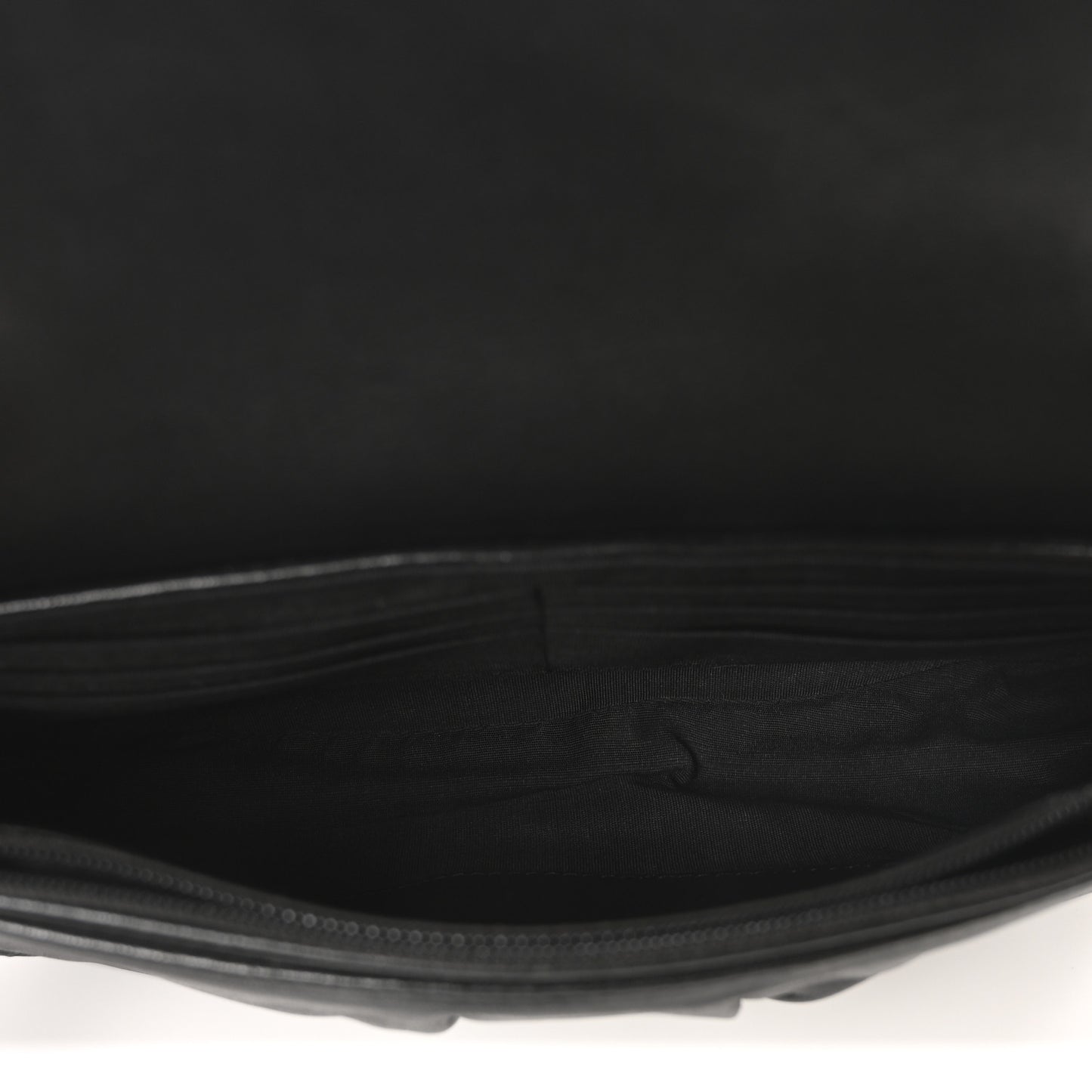 Lambskin Half Moon Wallet On Chain WOC Black