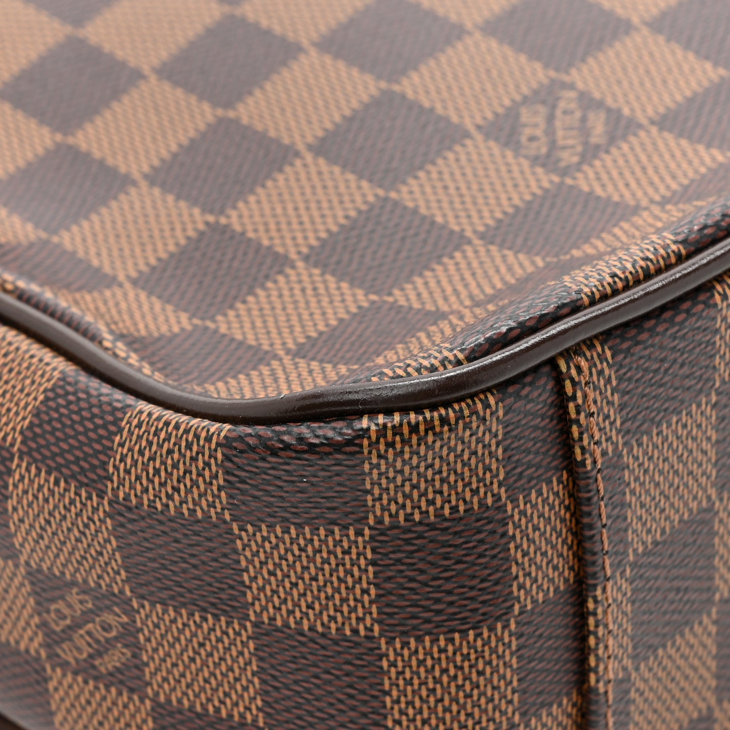 Damier Ebene Shelton MM