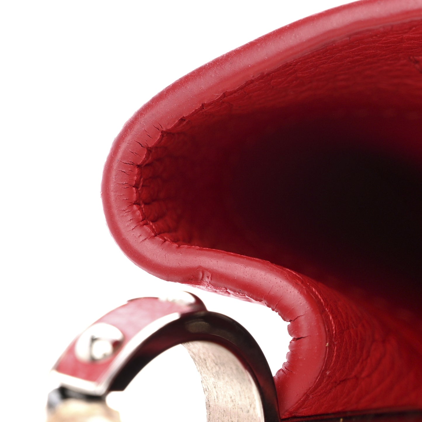 Taurillon Snakeskin Capucines PM Rubis