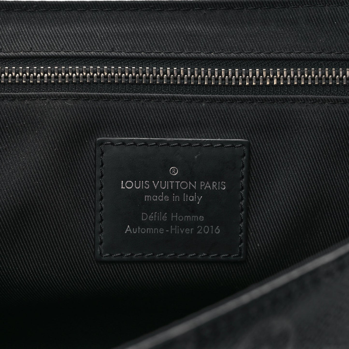 Monogram Eclipse Voyager PM Messenger
