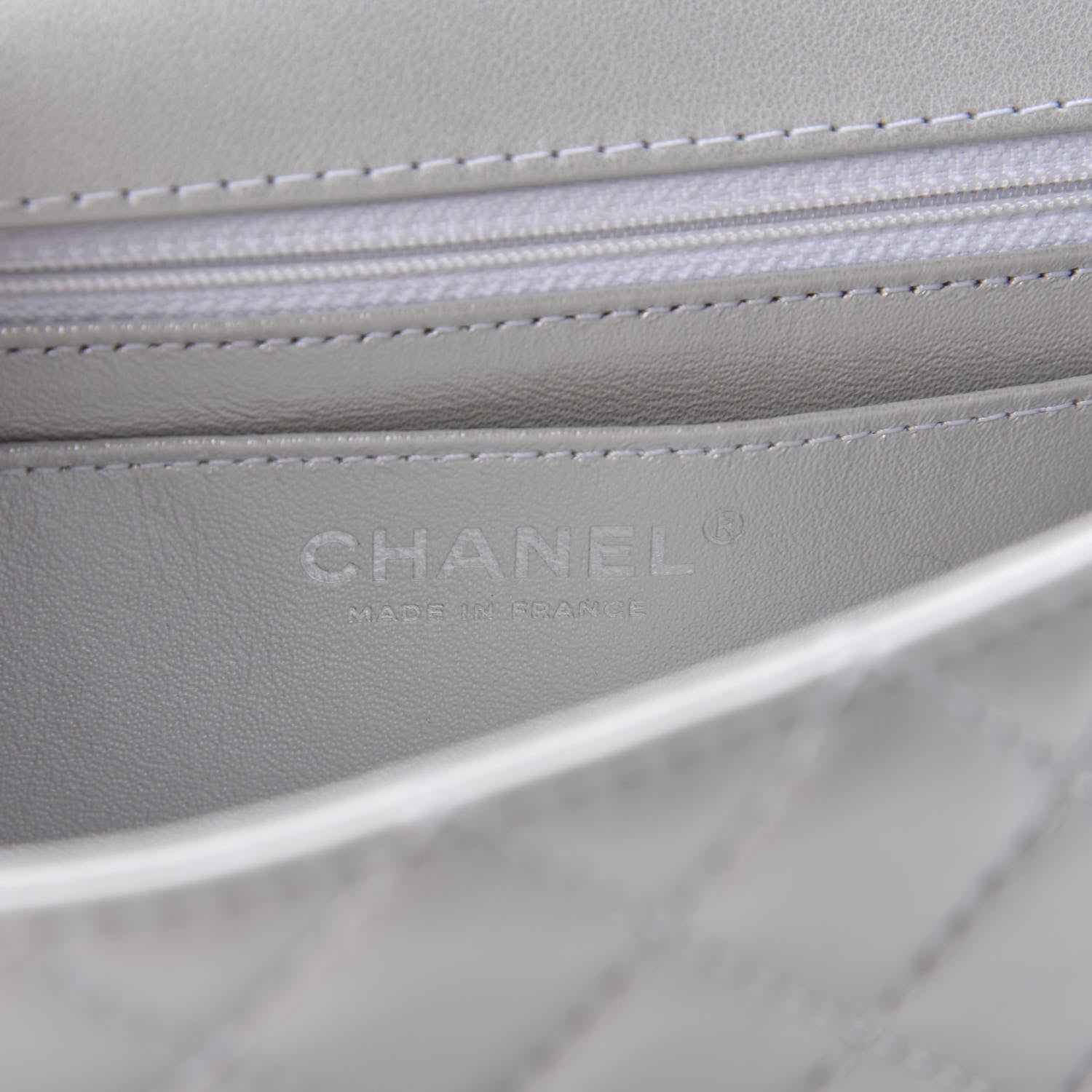 Chanel Iridescent Lambskin Quilted 2.55 Reissue Mini Flap White 8 of 11