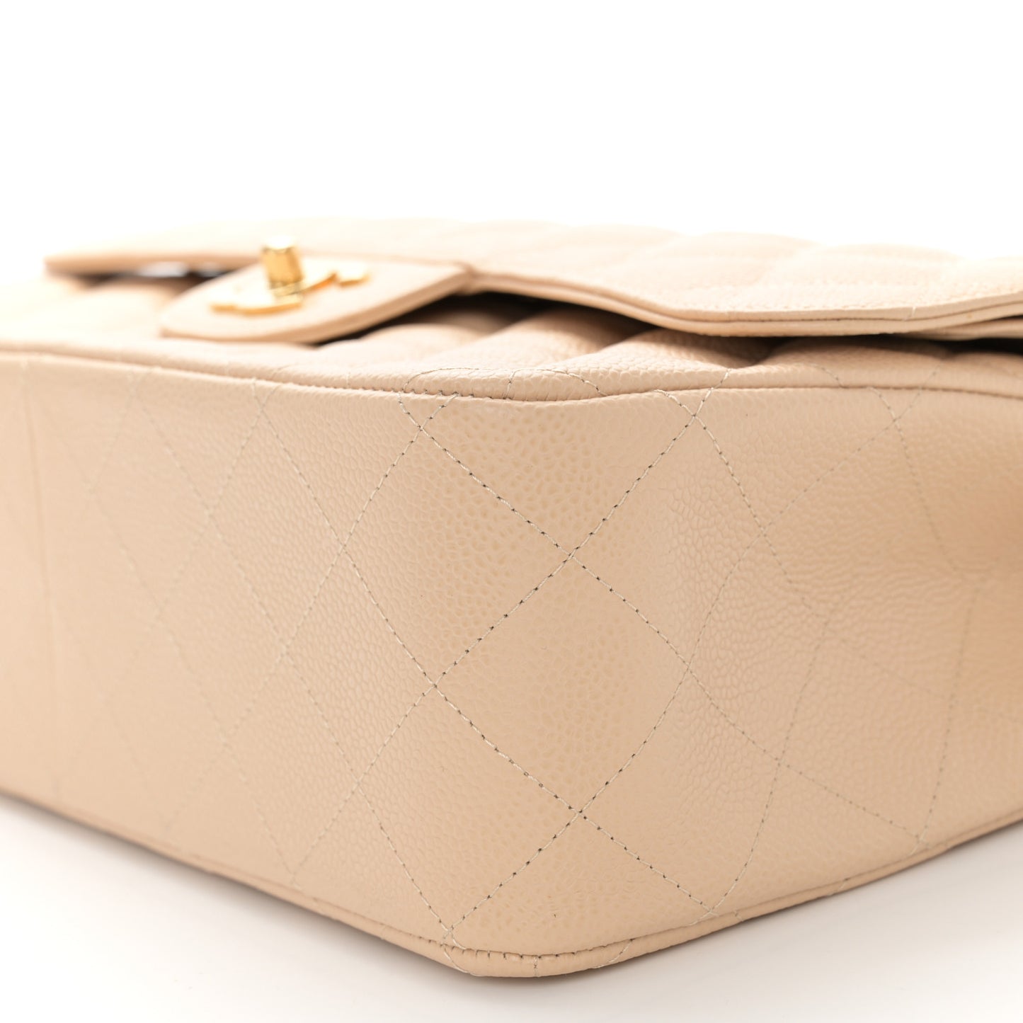 Caviar Quilted Jumbo Double Flap Beige Clair