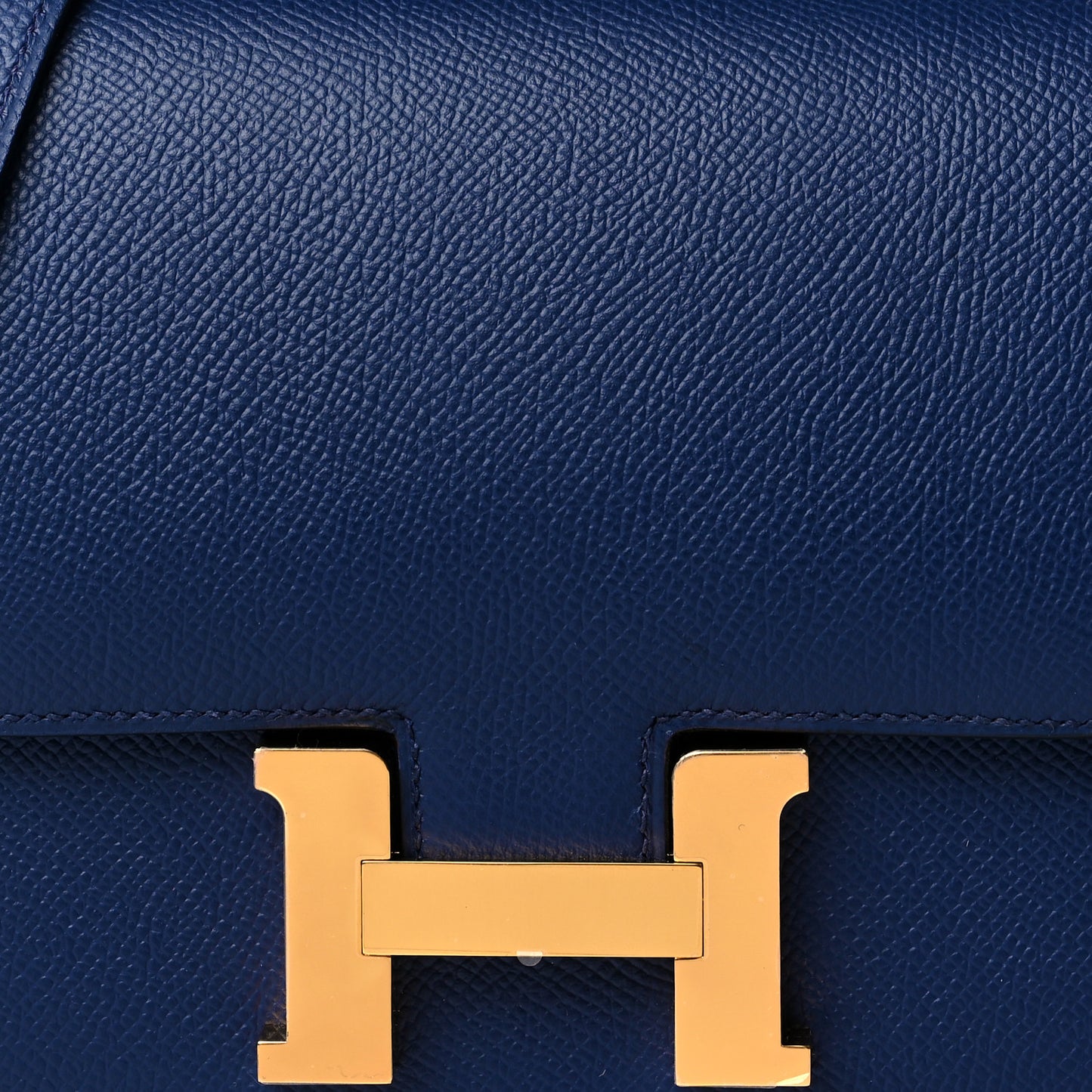 Epsom Constance 18 Bleu Saphir