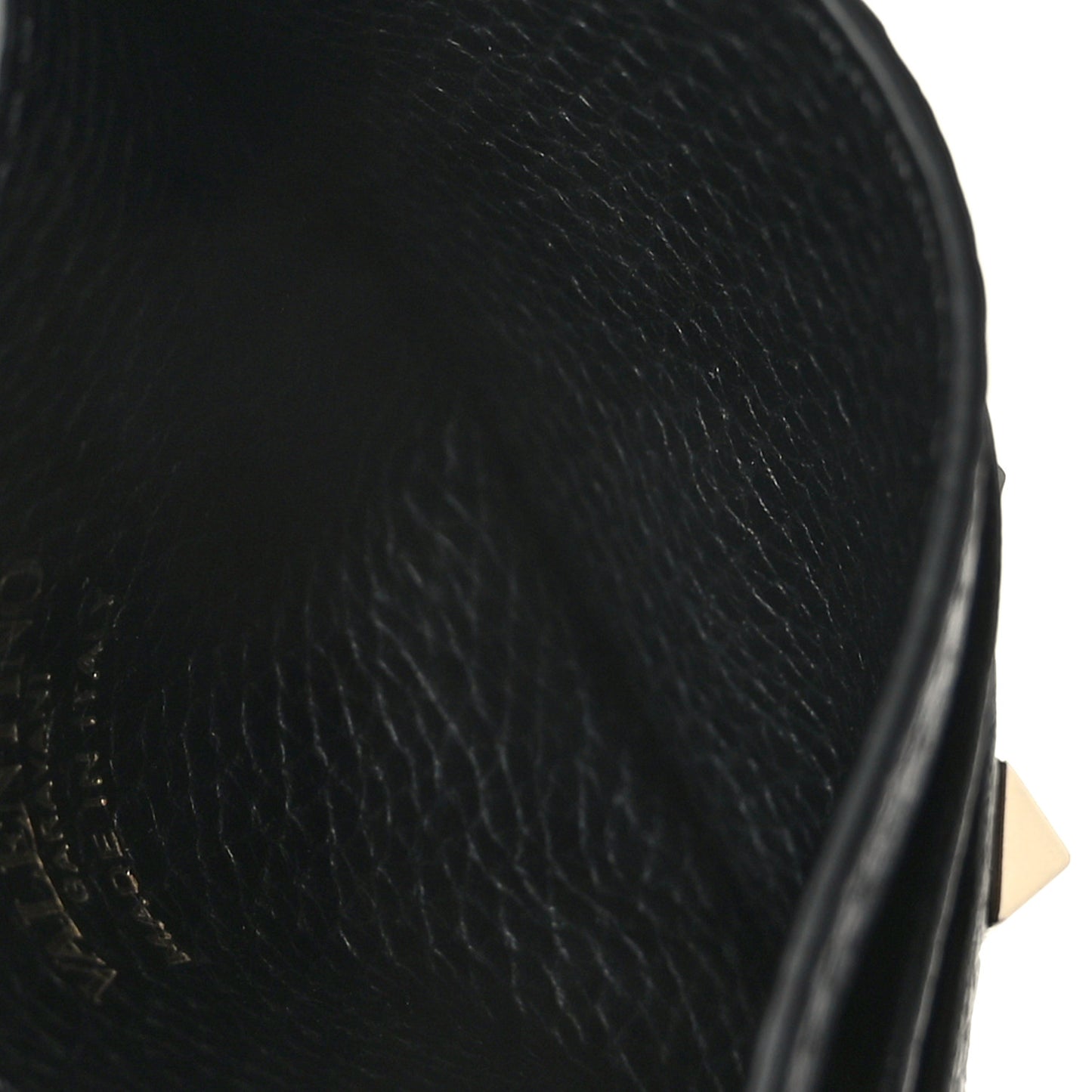 Pebbled Calfskin Rockstud Card Holder Black