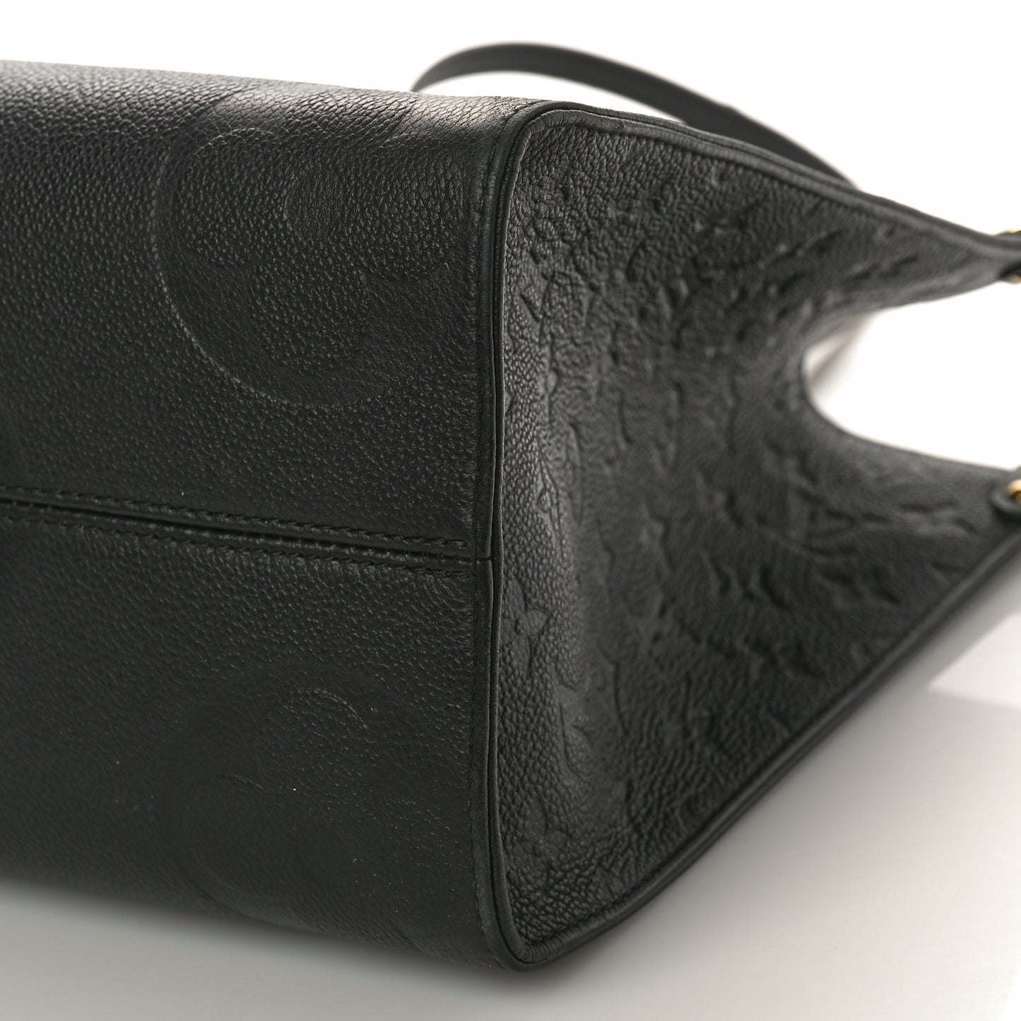 Empreinte Monogram Giant Onthego MM Black