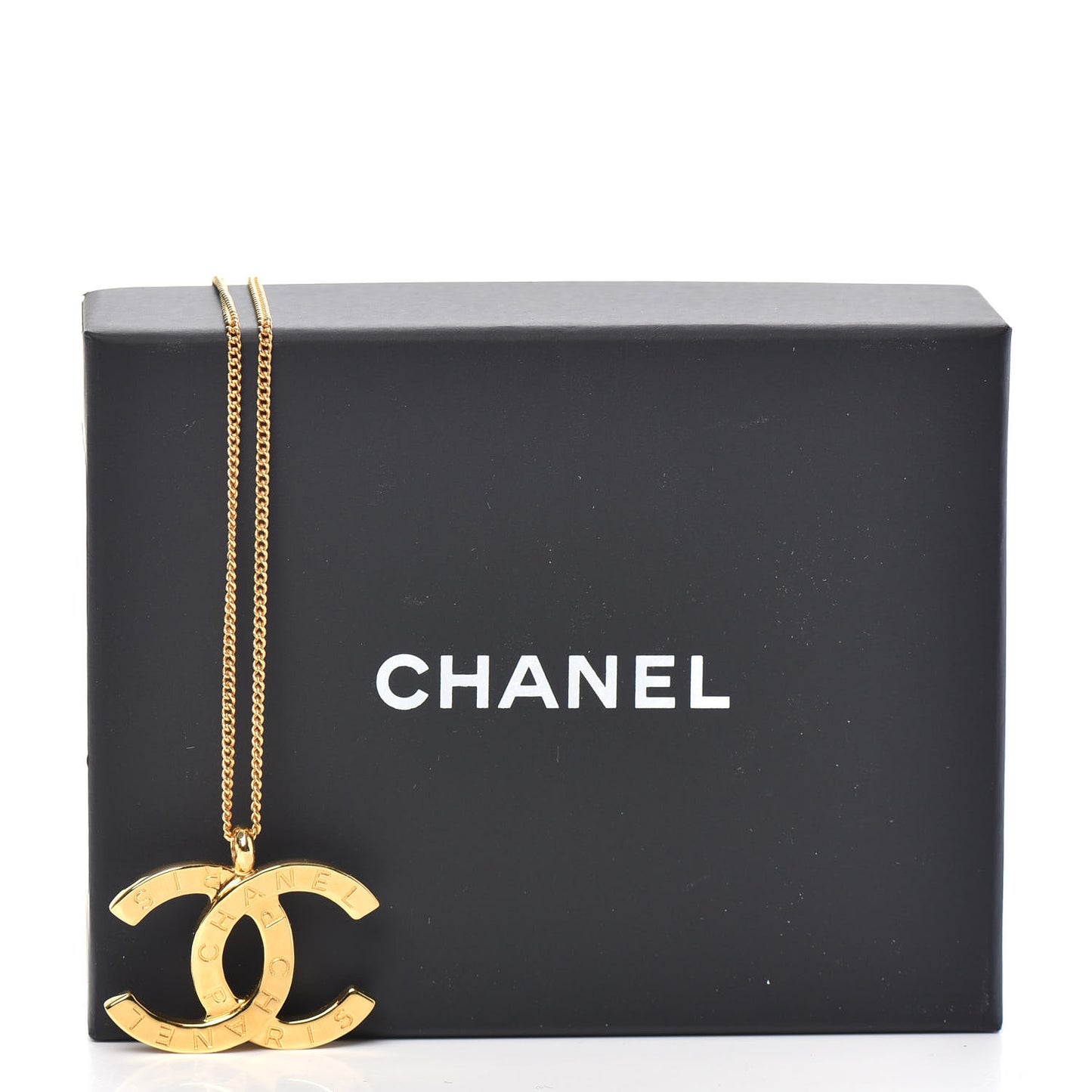 Metal CC Paris Button Necklace Gold