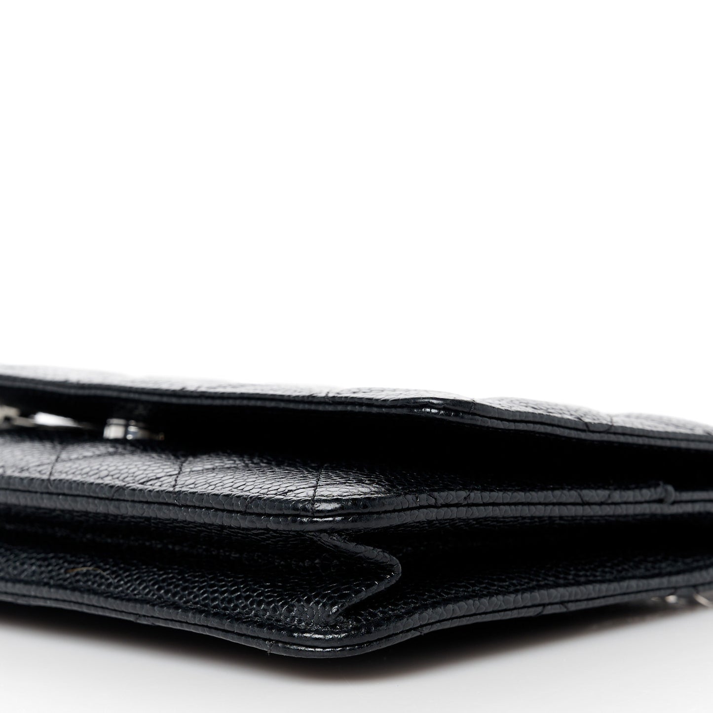 Caviar Quilted Wallet on Chain WOC Black