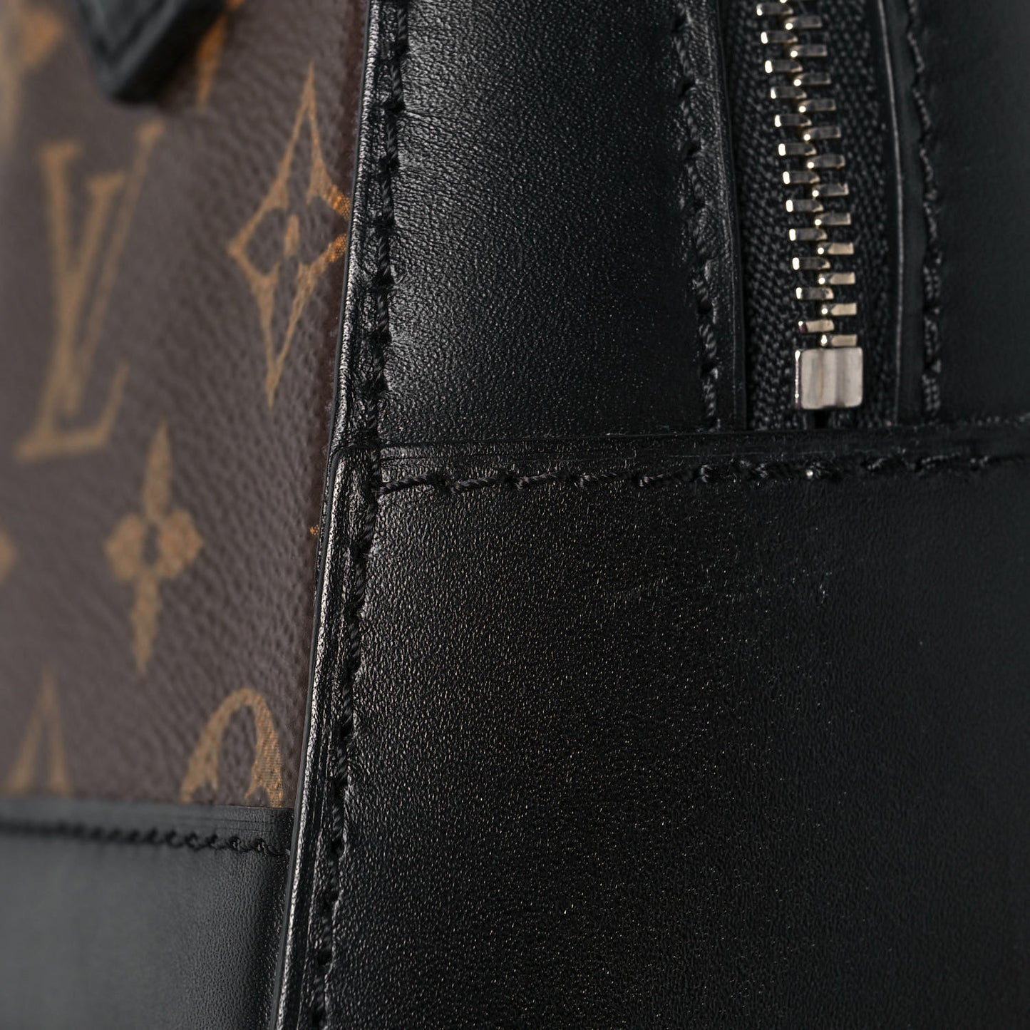 Monogram Dora Nano Black