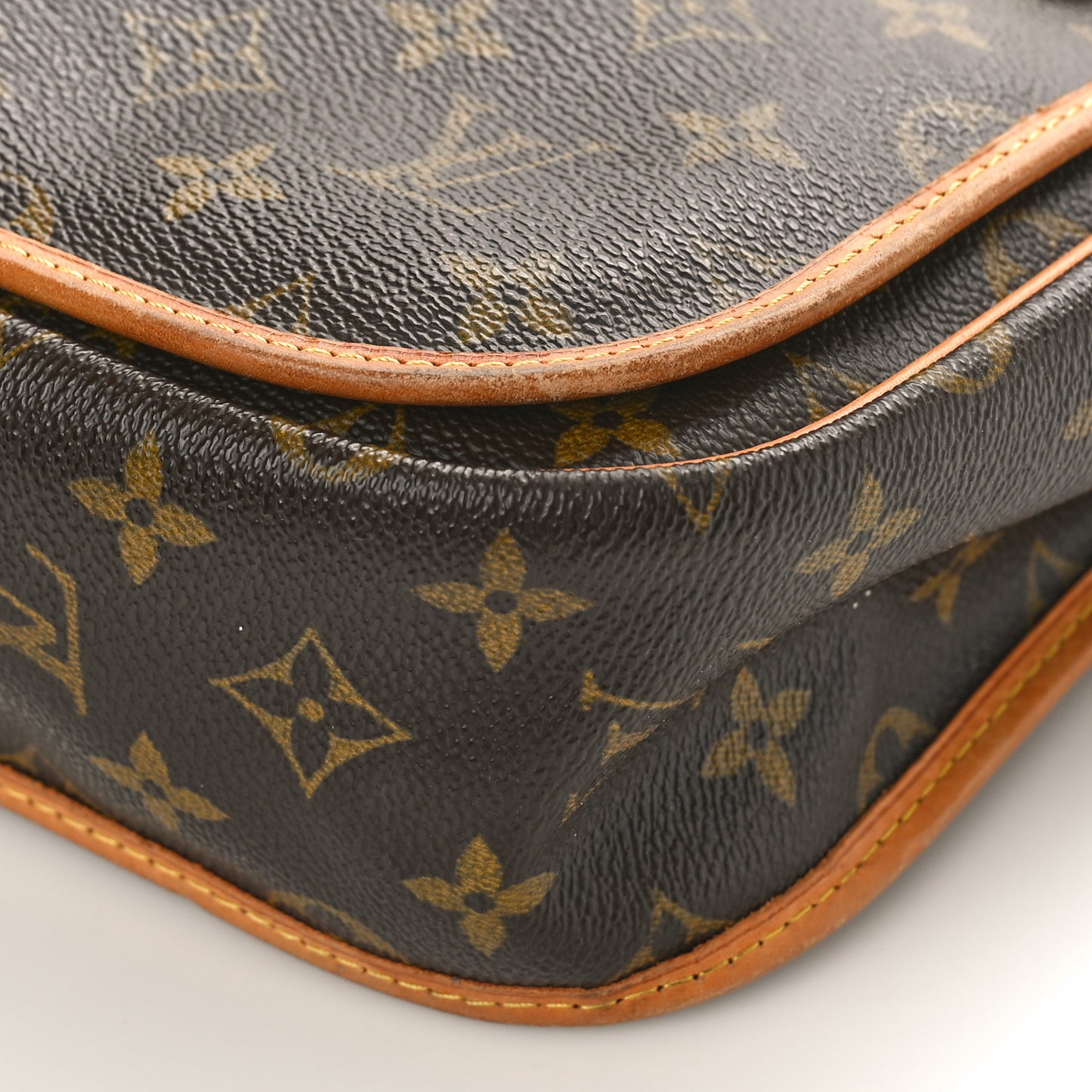 Monogram Bosphore PM Messenger