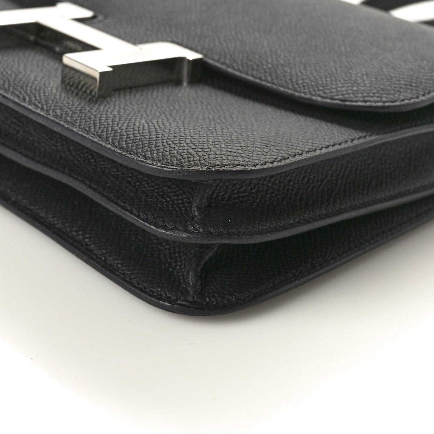 Epsom Constance 18 Black