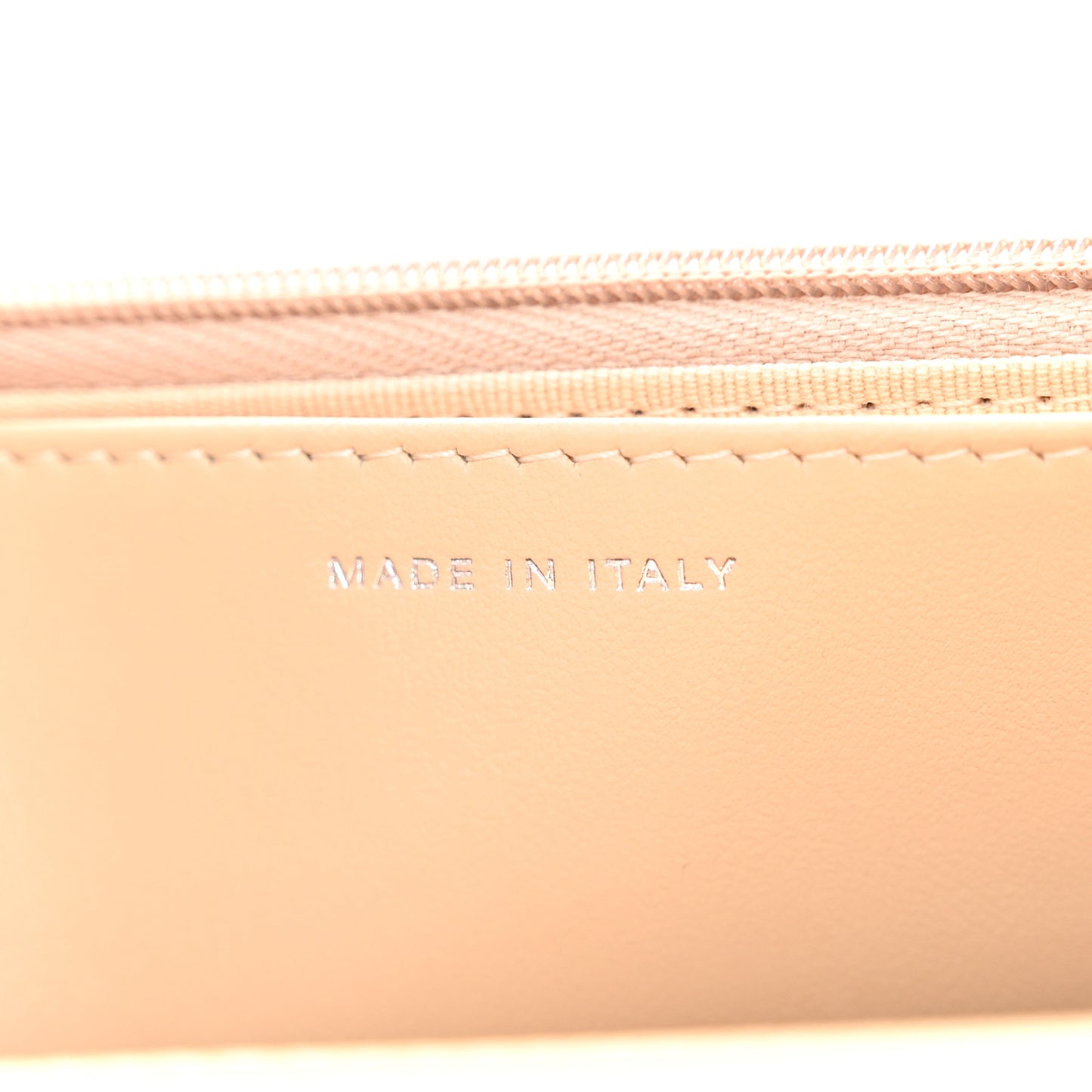 Caviar Quilted Wallet on Chain WOC Beige