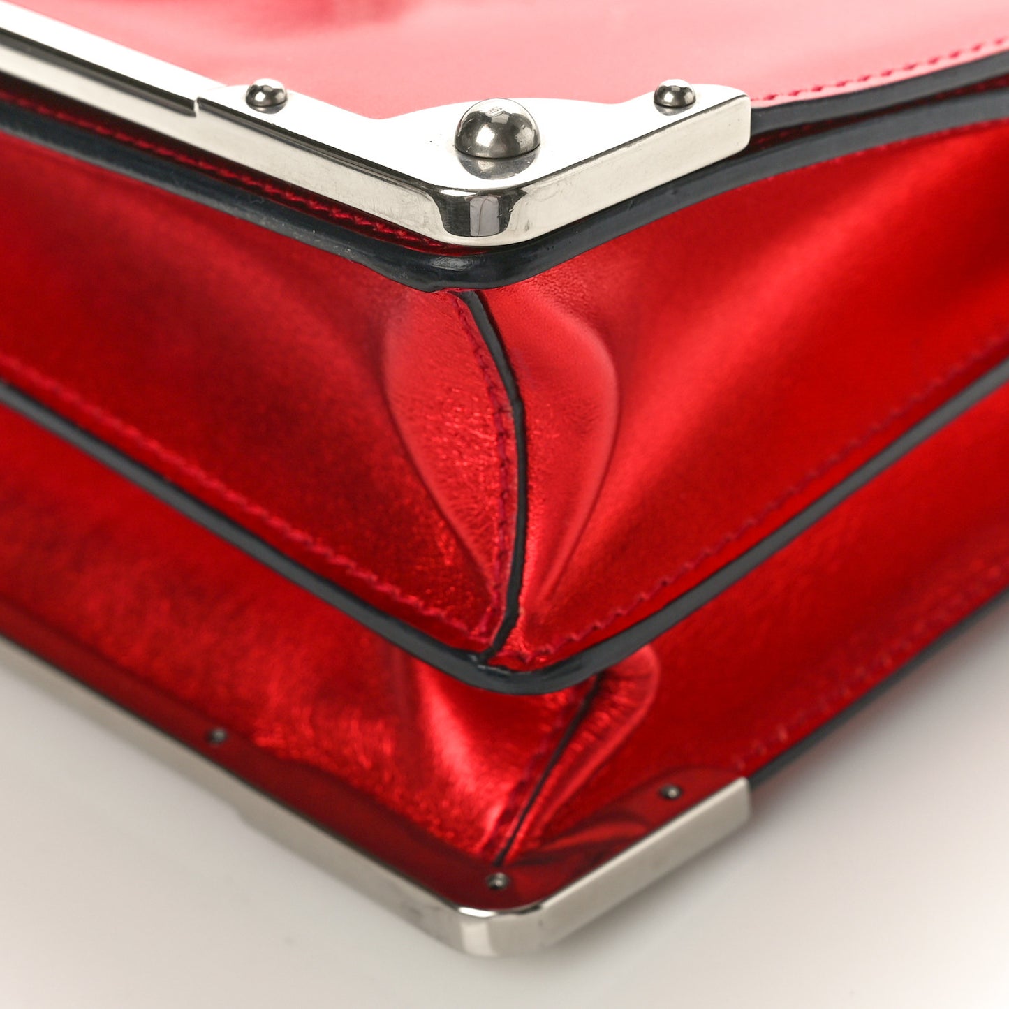 Metallic Vitello Saffiano Cahier Bag Red Black