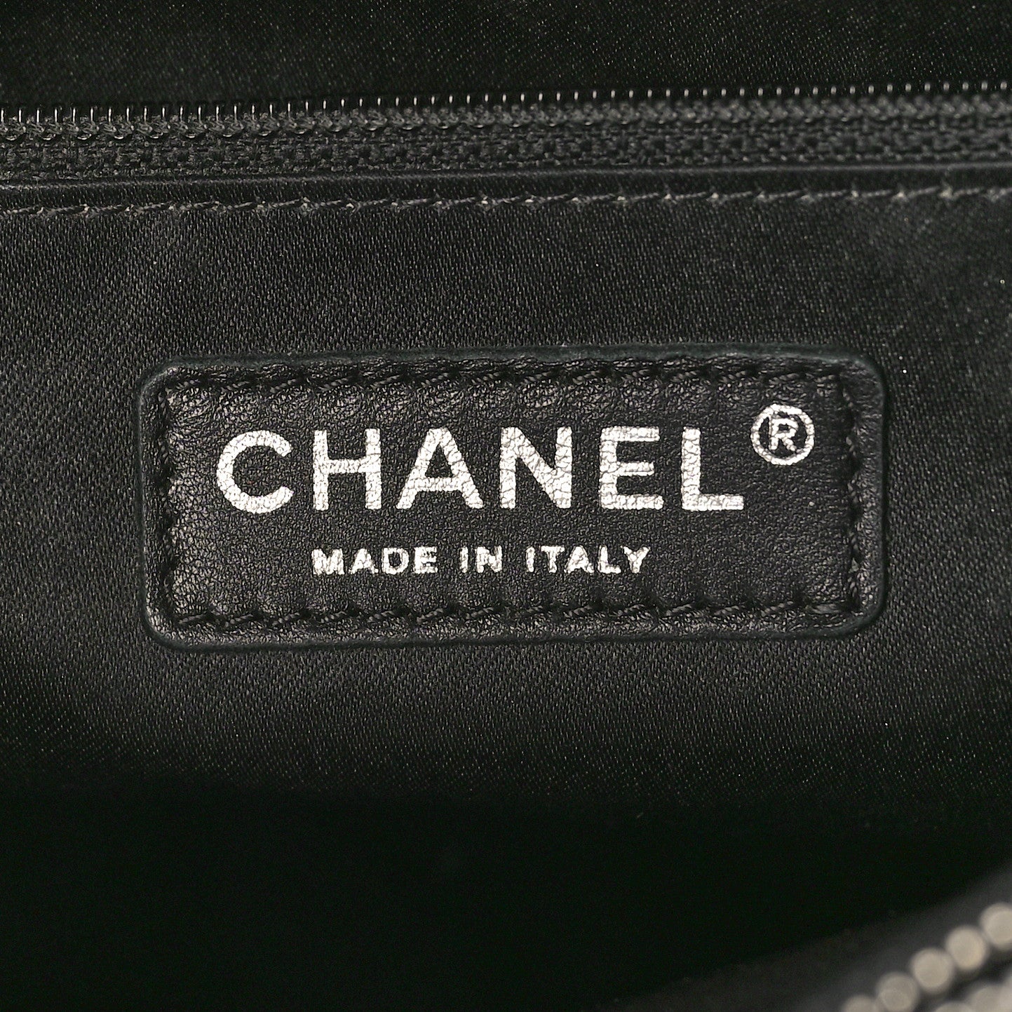 Caviar Quilted XL Grand Shopping Tote GST Black