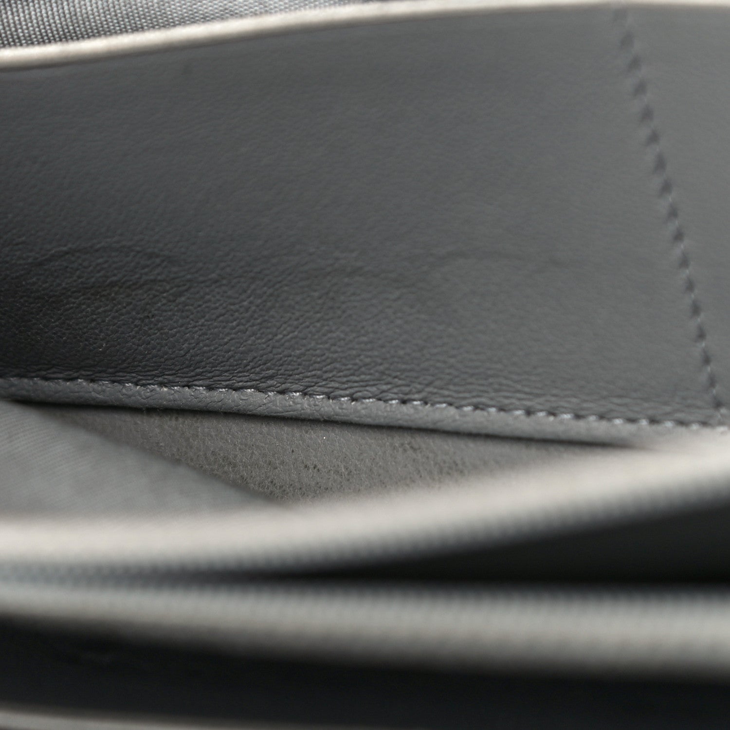 Chanel Metallic Caviar Chevron Quilted Boy Small Zip Around Wallet Silver 15 of 17