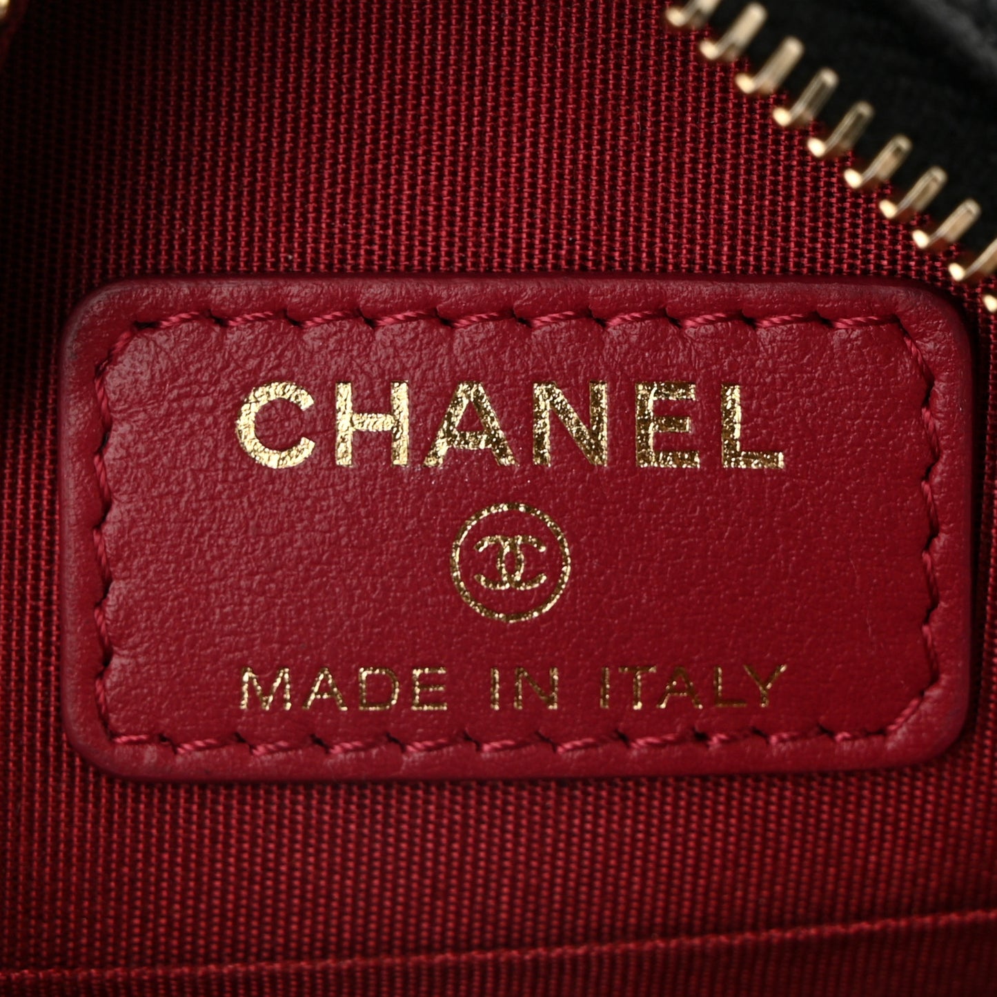 Shiny Goatskin Quilted Chanel 19 Round Clutch With Chain Black