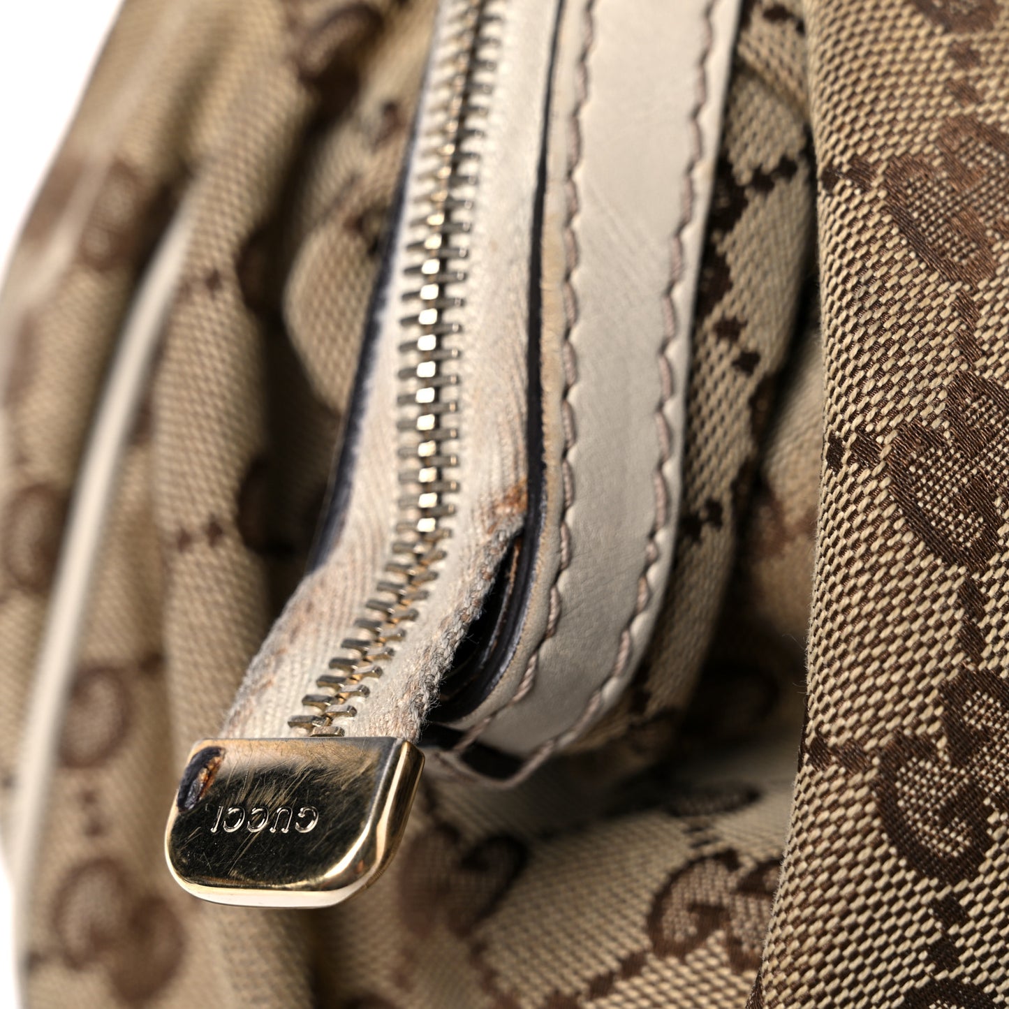 Monogram Medium Sukey Boston Off White
