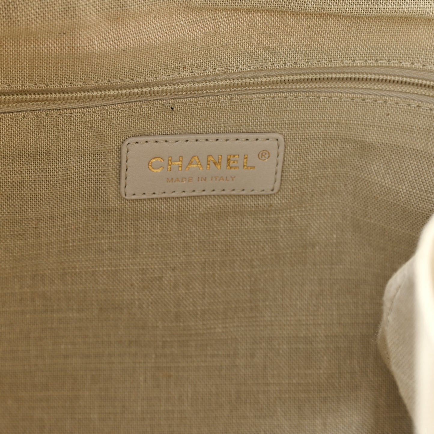 Mixed Fibers Medium Deauville Tote Beige