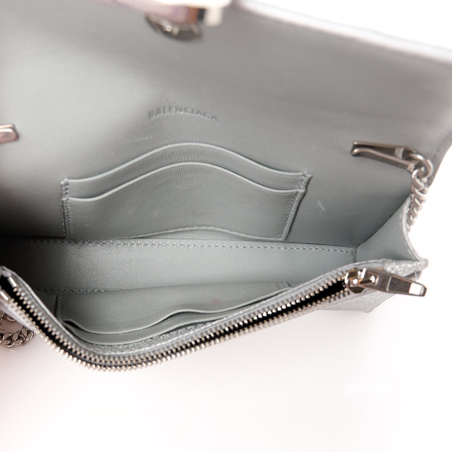 Sparkling Fabric XS Hourglass Wallet On Chain Silver