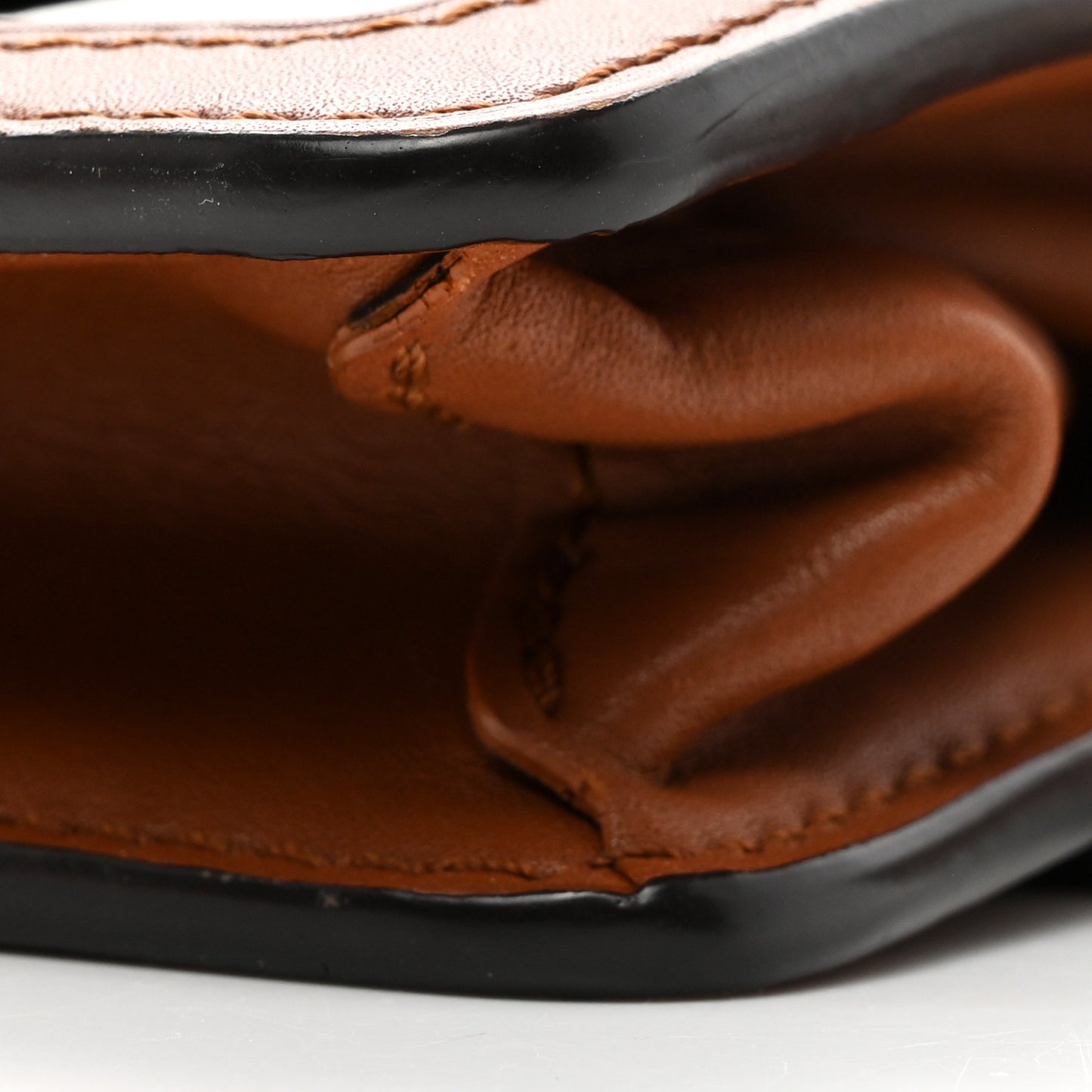 Taurillon Dauphine Bumbag Blackberry Snow