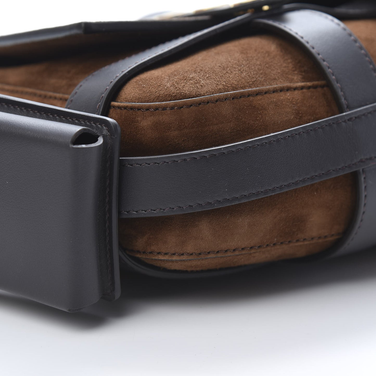 Suede Large Cage Baguette Marrone Ebano