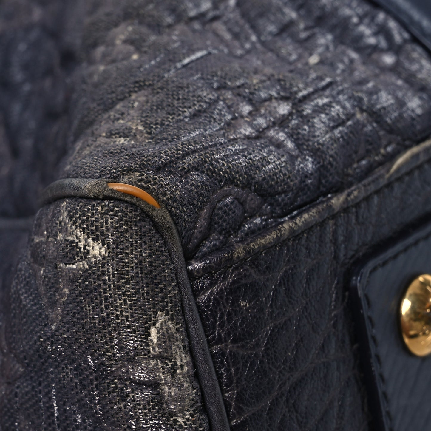Monogram Volupte Psyche Gris