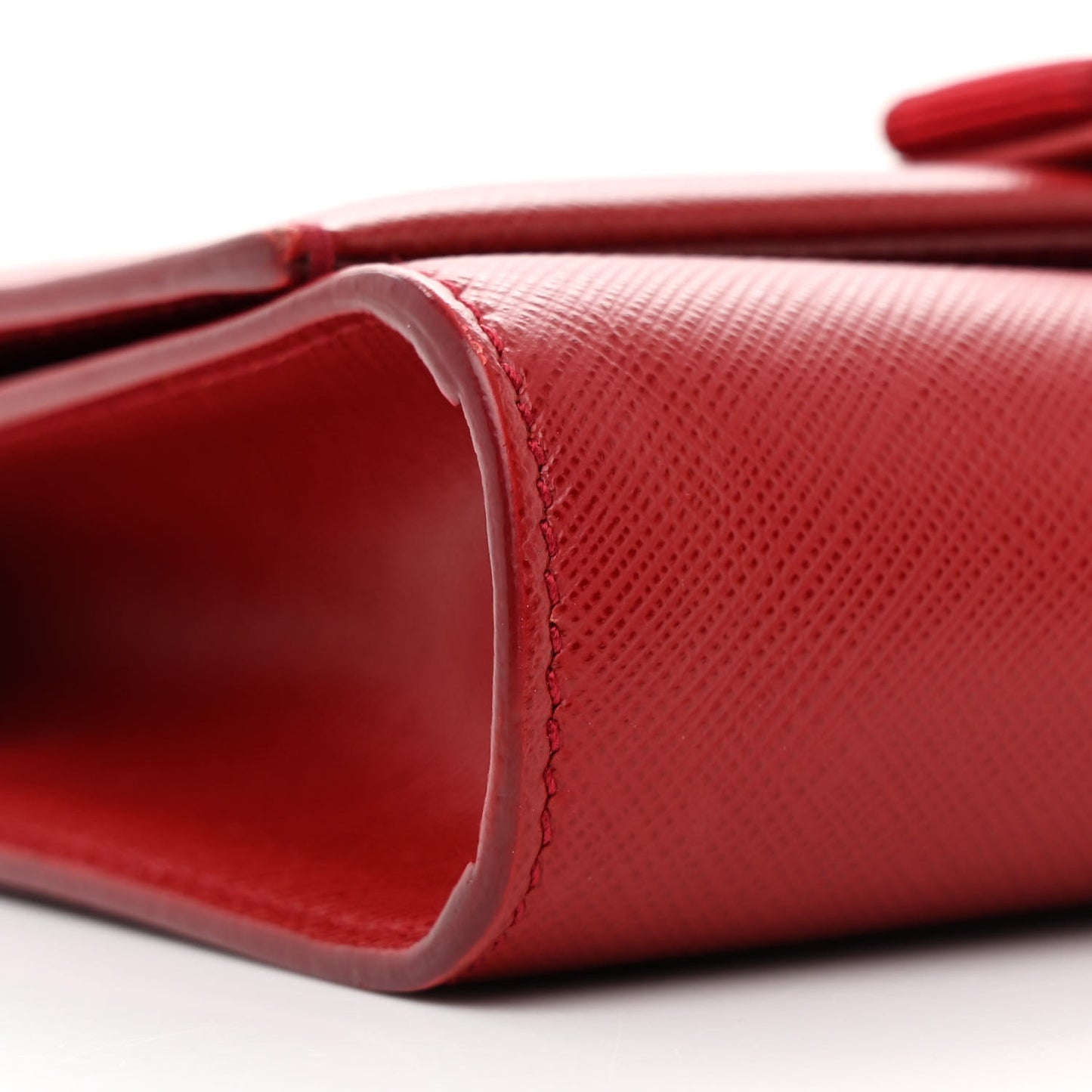 Hammered Calfskin Mini Miss Vara Bow Chain Bag Rosso