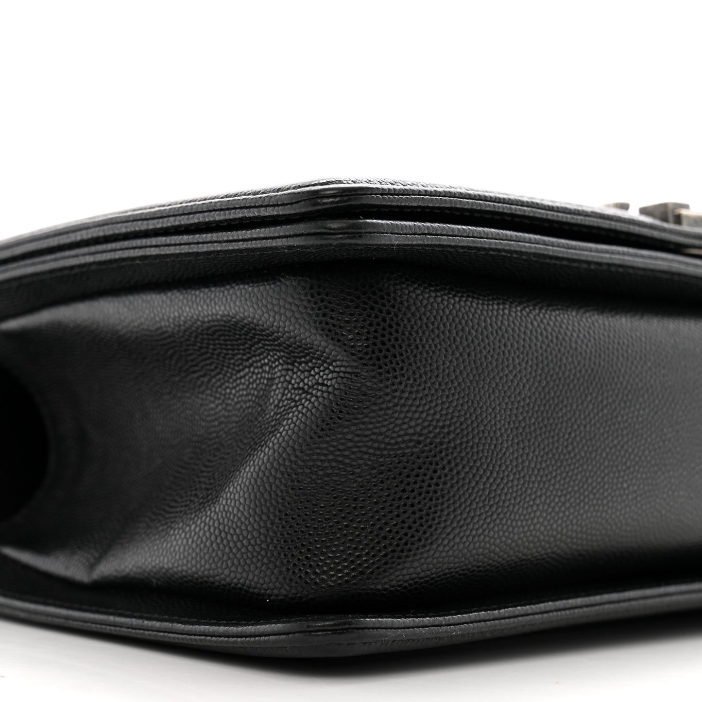 Caviar Quilted Medium Boy Flap Black