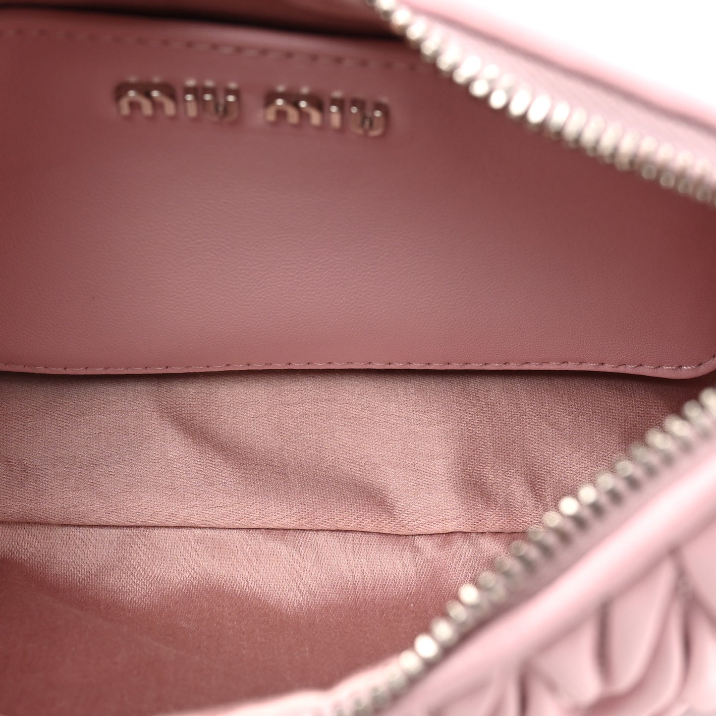 Nappa Matelasse Shoulder Bag Alabastro