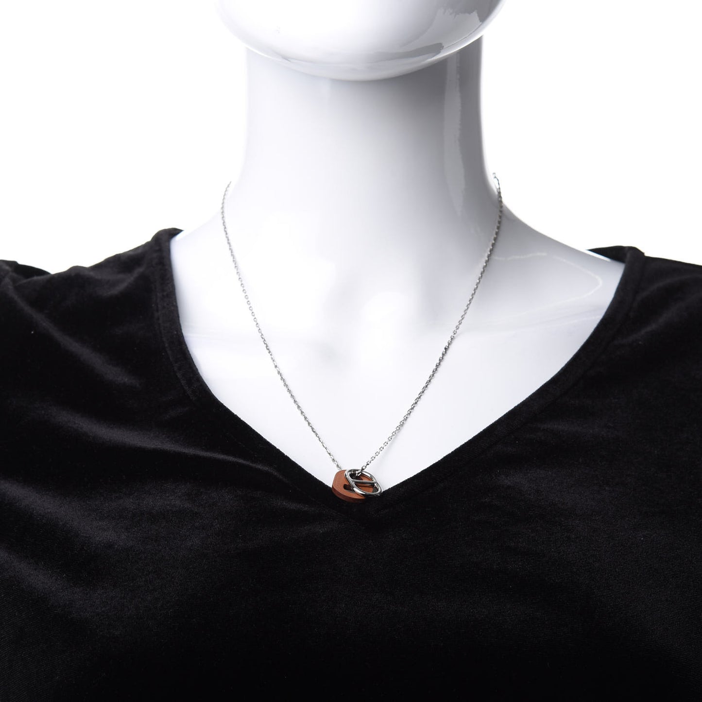 Swift O'Maillon Pendant Necklace Gold
