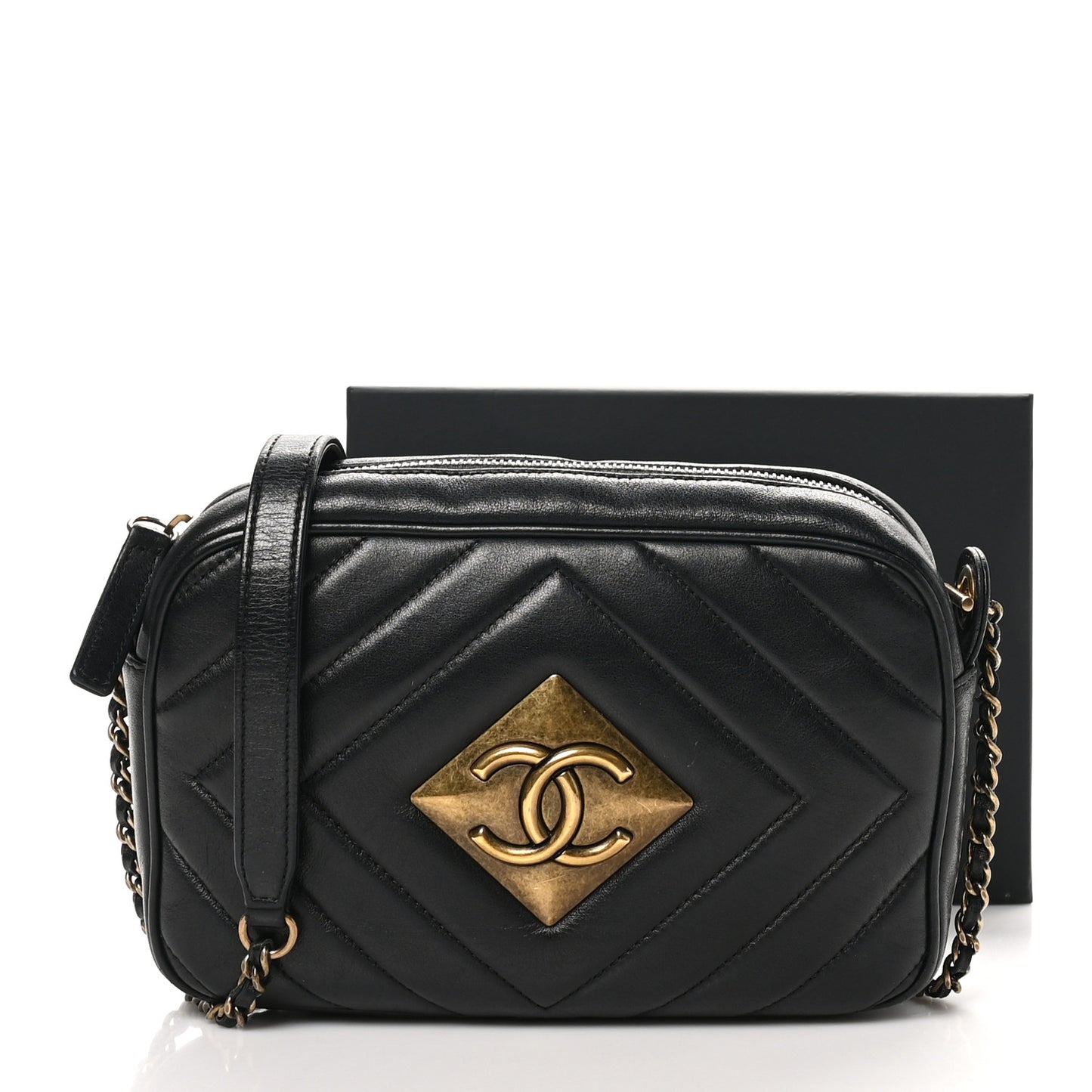 Lambskin Chevron Quilted Pyramid CC Camera Case Black