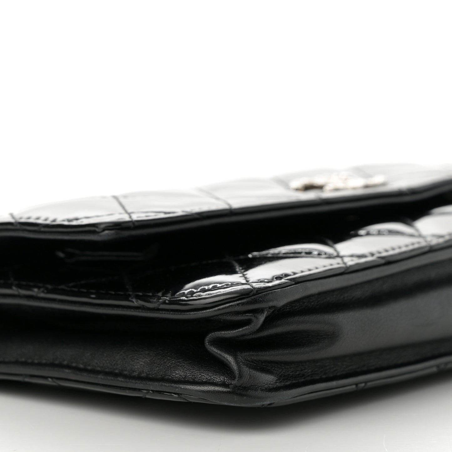 Patent Quilted Brilliant Wallet On Chain WOC Black