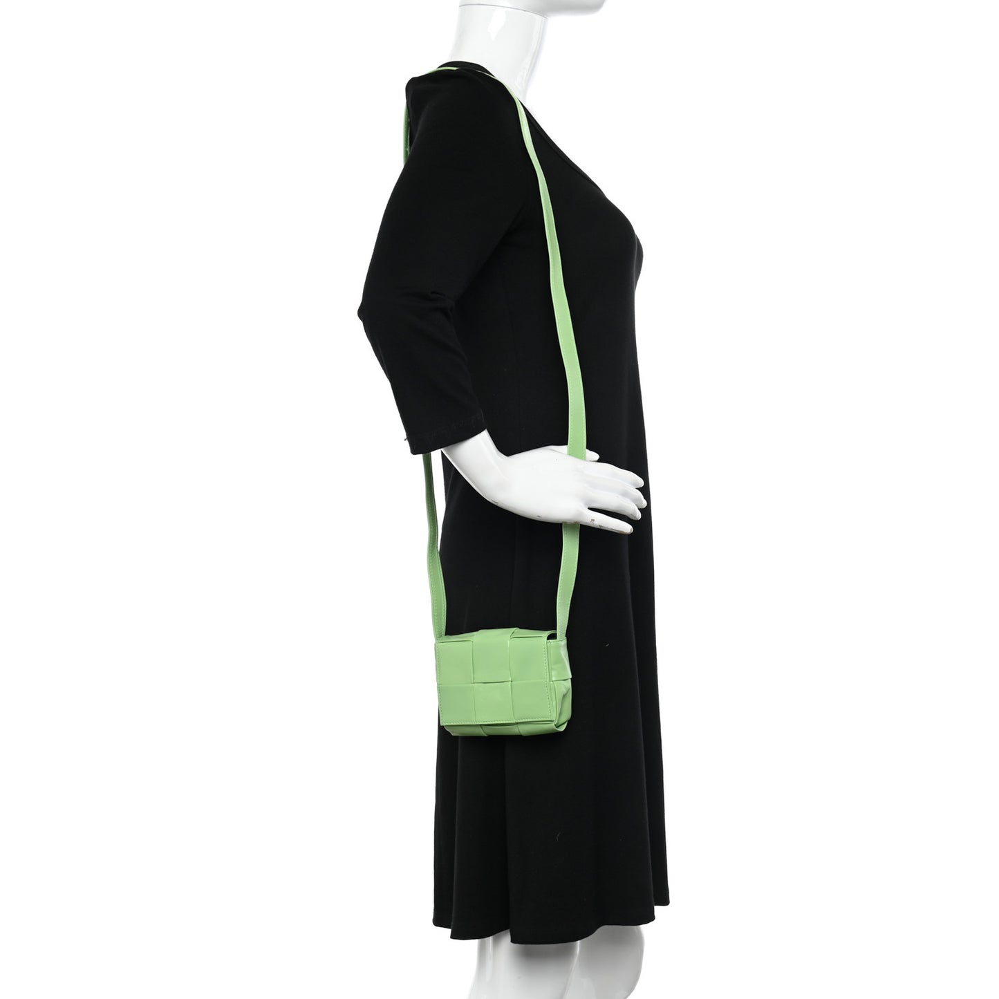 Paper Calfskin Maxi Intreccio Extra Mini Cassette Crossbody Bag Pistachio