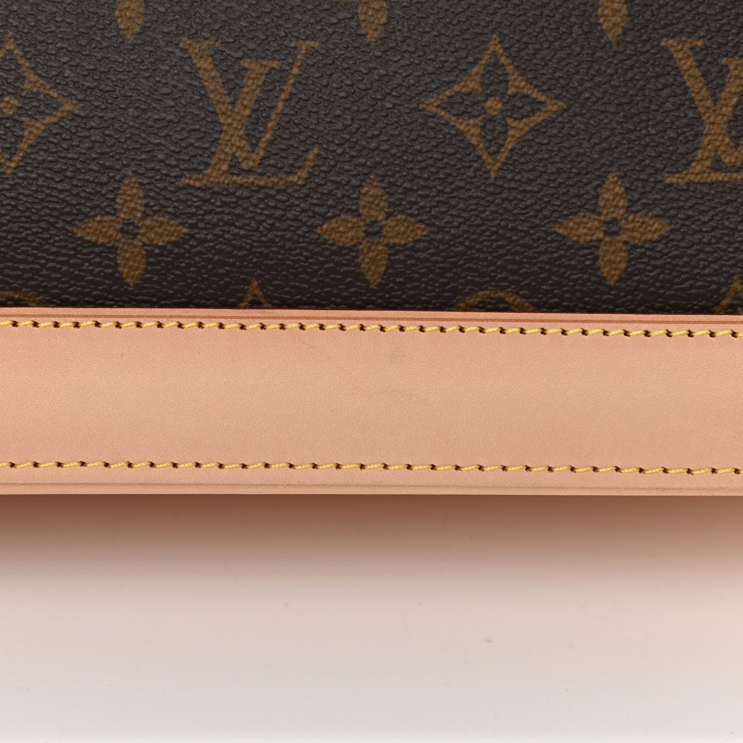 Monogram Alma PM
