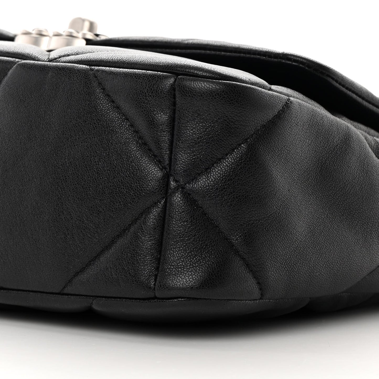 Lambskin Quilted Medium Chanel 19 Flap Black