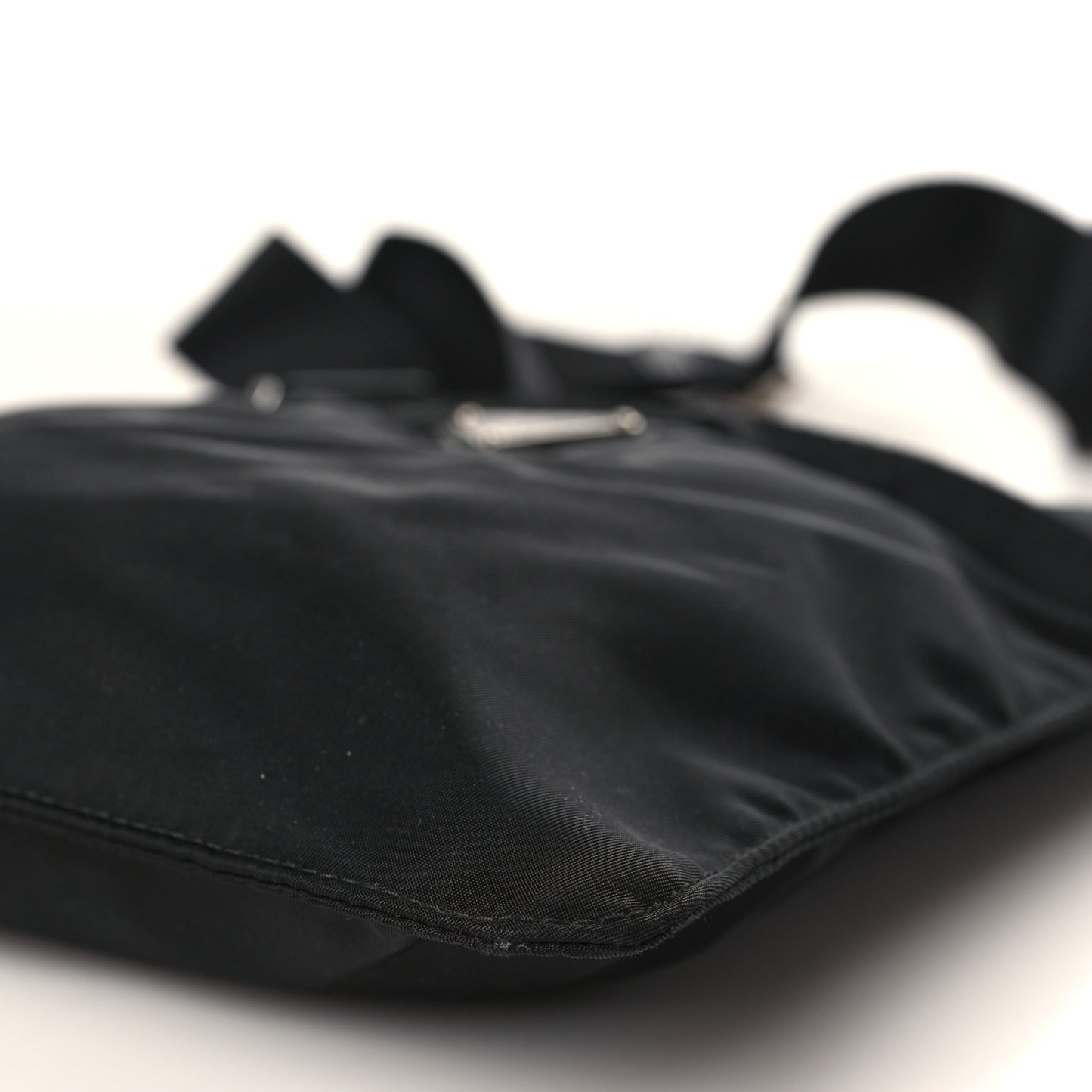 Tessuto Nylon Messenger Bag Black
