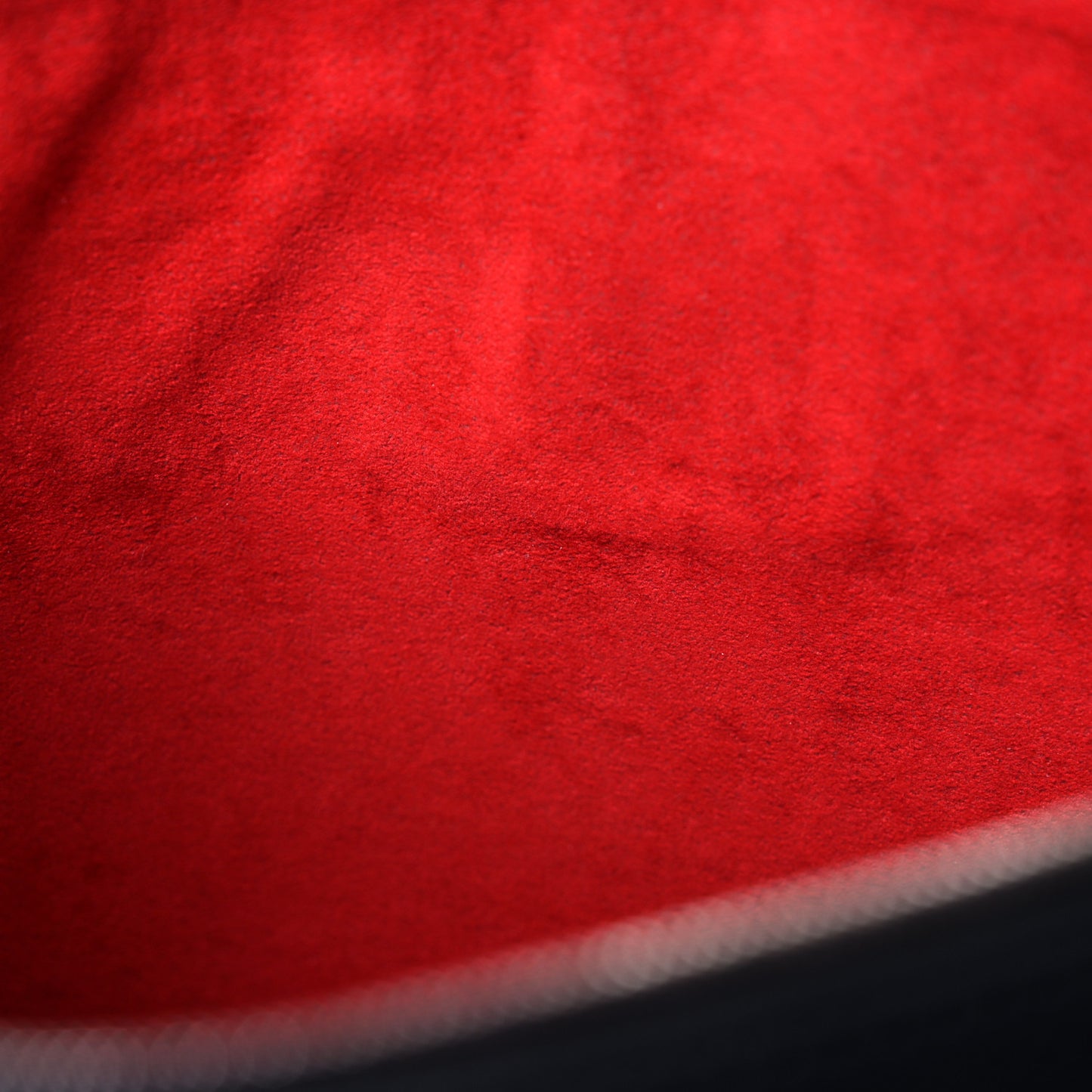 Calfskin Lockmeto Marine Rouge
