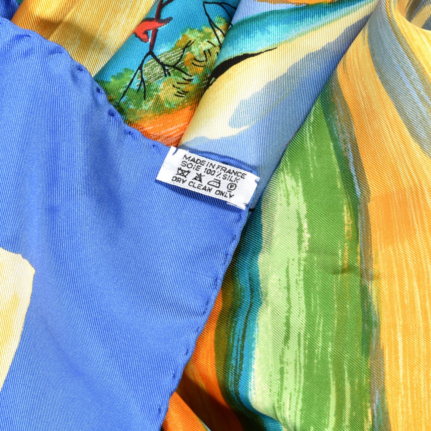 Silk Smile In Third Millenary Scarf 90