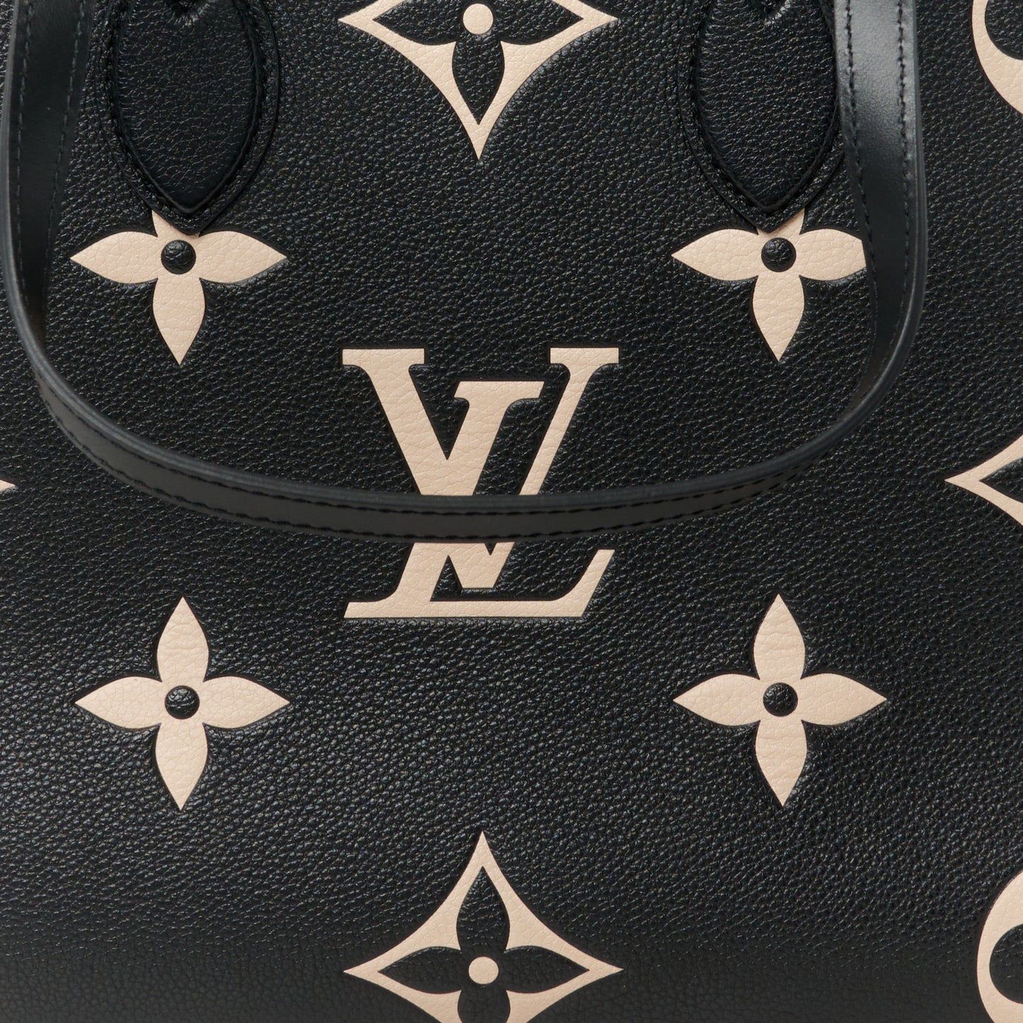 Empreinte Monogram Giant Onthego MM Black Beige