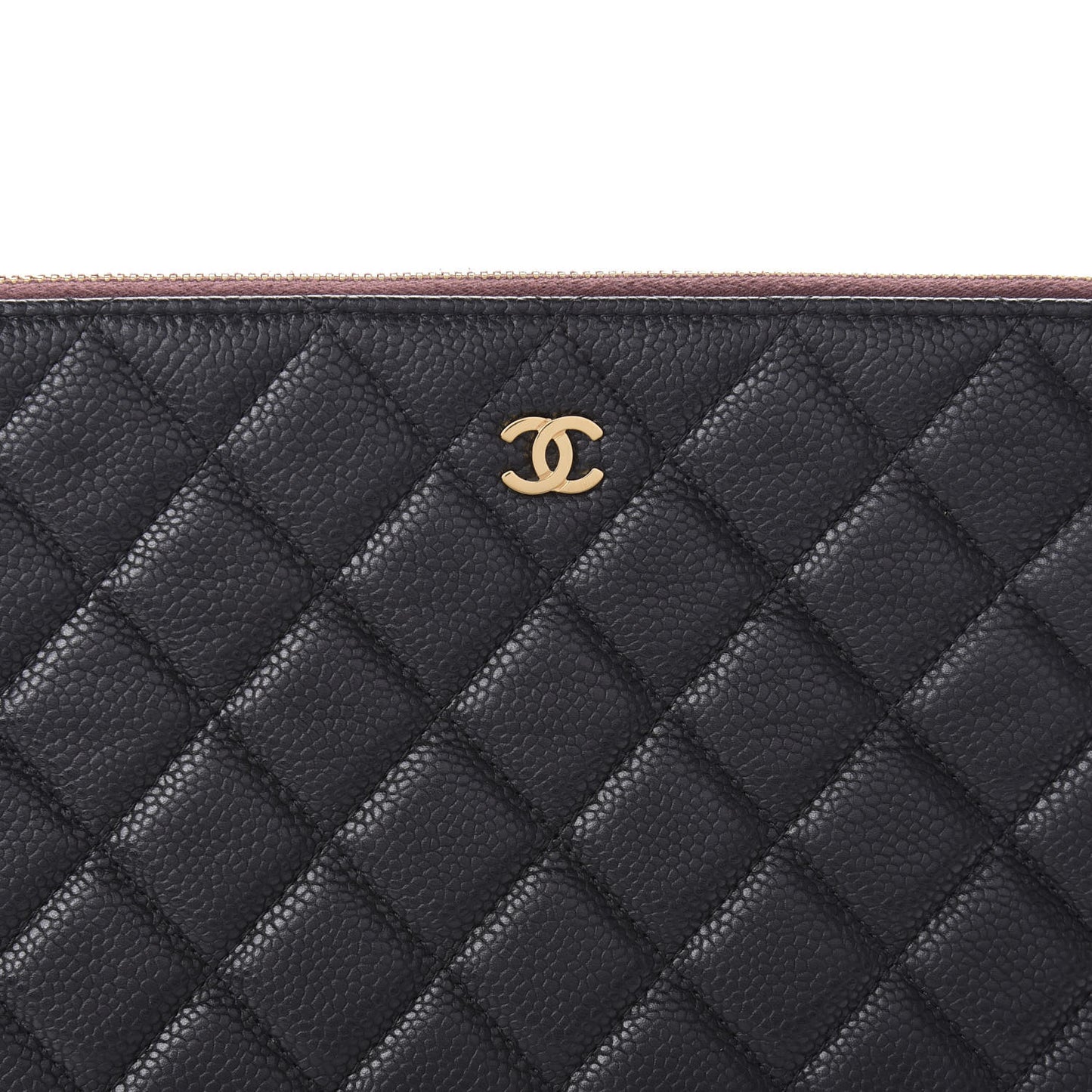 Caviar Quilted Medium Cosmetic Case Black
