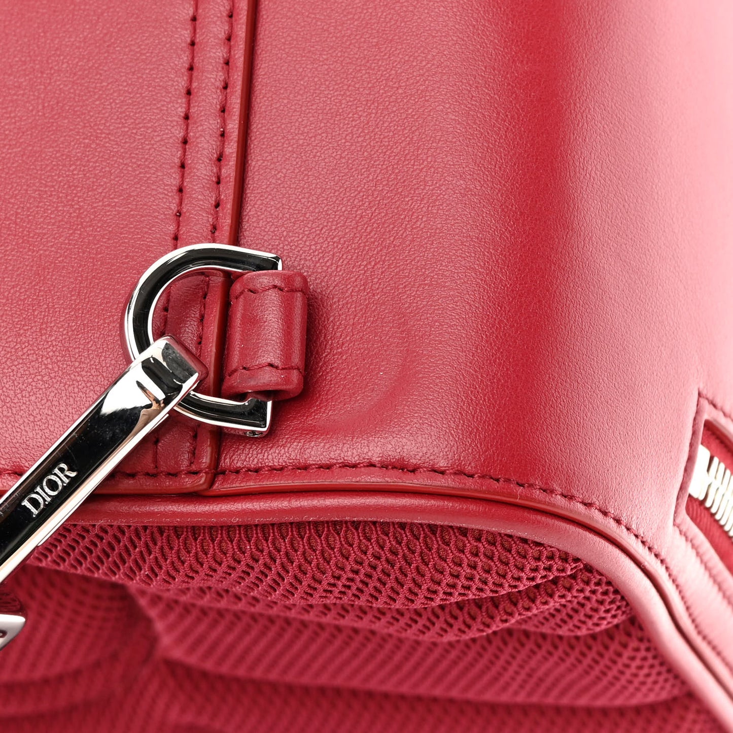 Calfskin Oblique Galaxy Perforated Marsupio World Tour Pelle Sling Red White