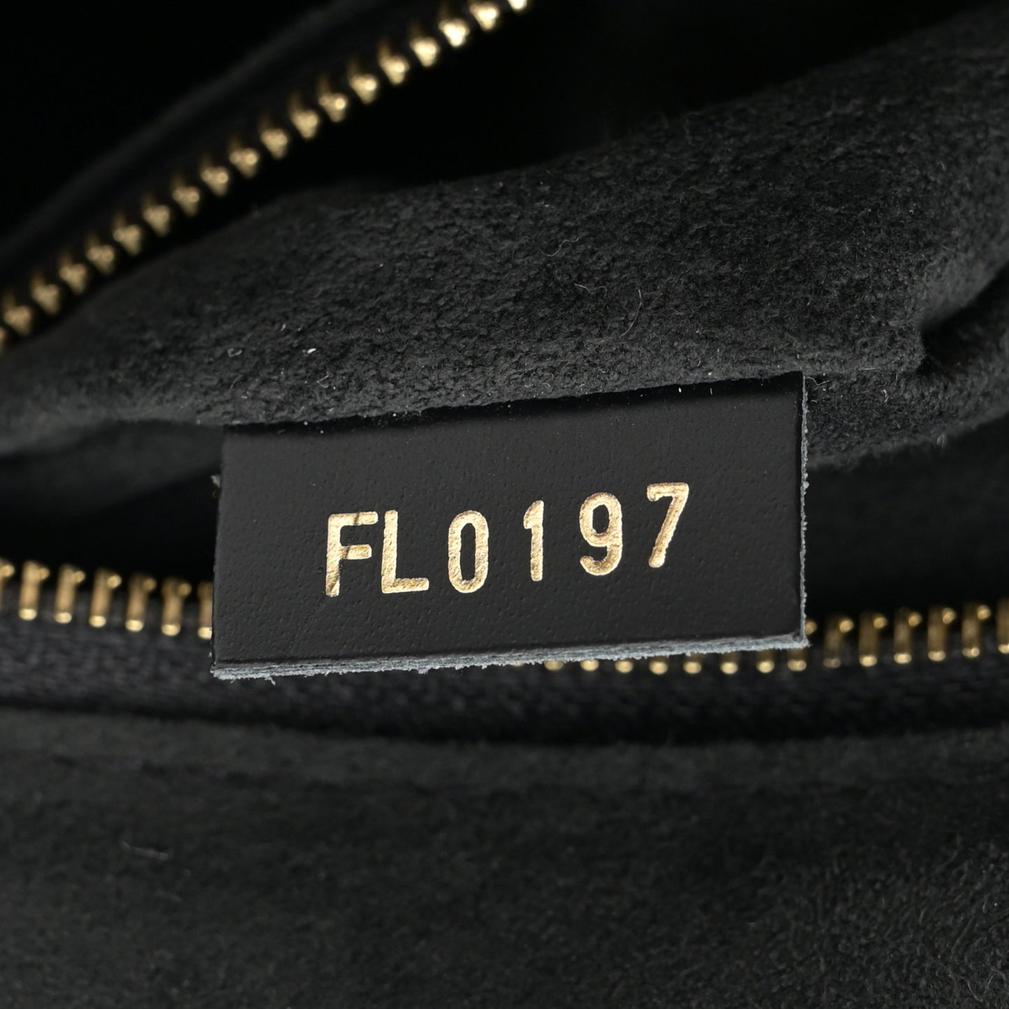 Lambskin Flower Quilted Twist Shoulder Bag GM Black