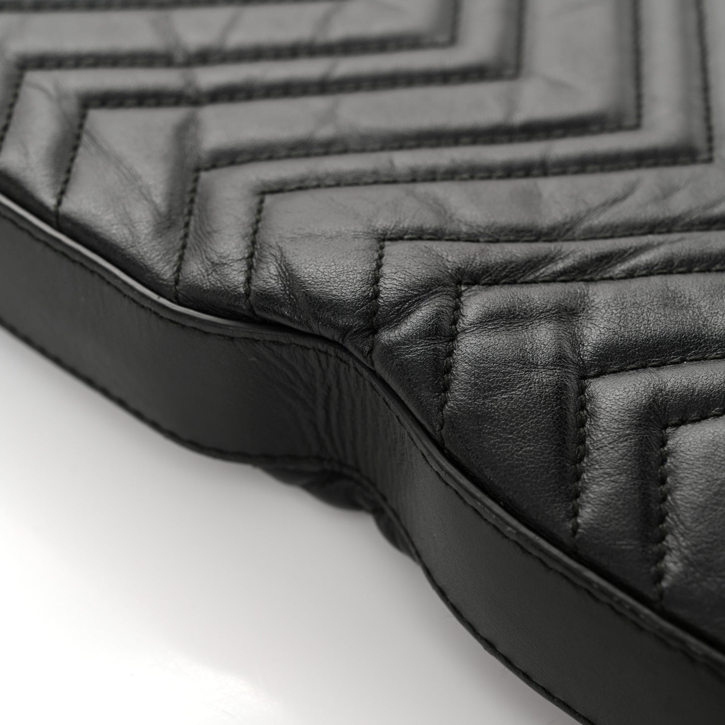 Calfskin Matelasse GG Marmont Flat Messenger Bag Black