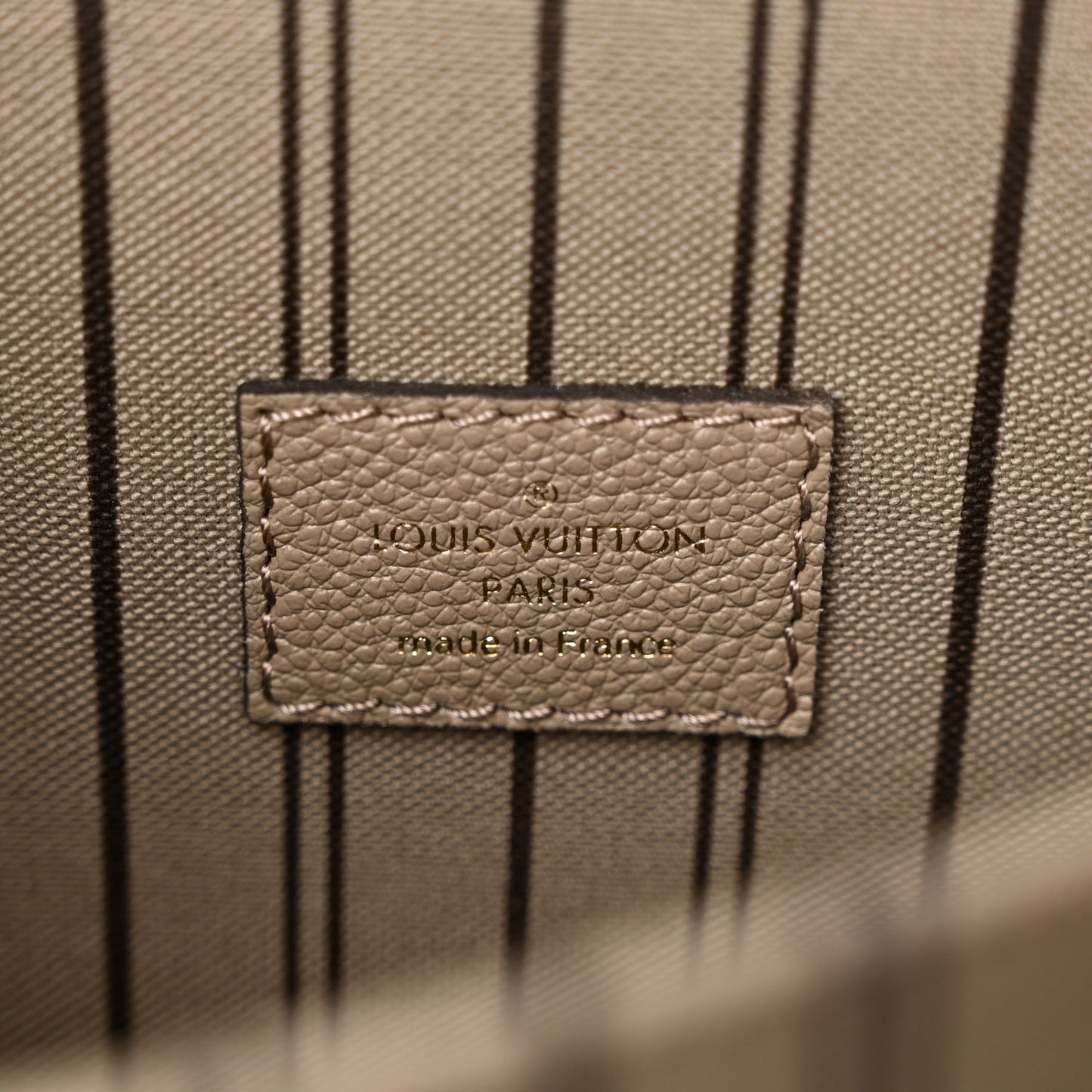 LOUIS VUITTON Empreinte Pochette Metis Tourterelle